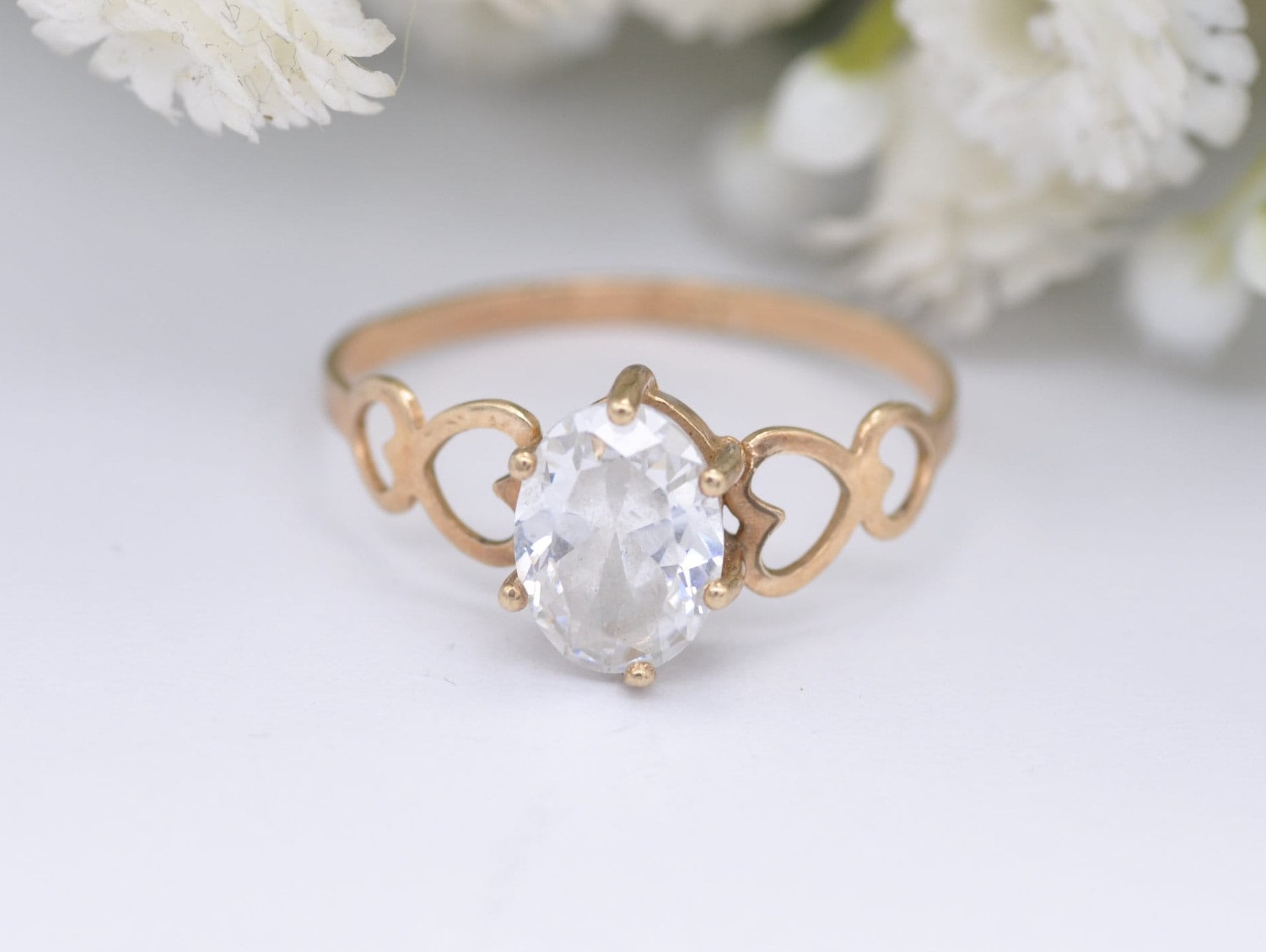 Vintage 9ct Gold and CZ Solitaire Ring - Heart Shoulders / Statement / Engagement / Cubic Zirconia / UK Size - O 1/2 / US Size - 7 1/4