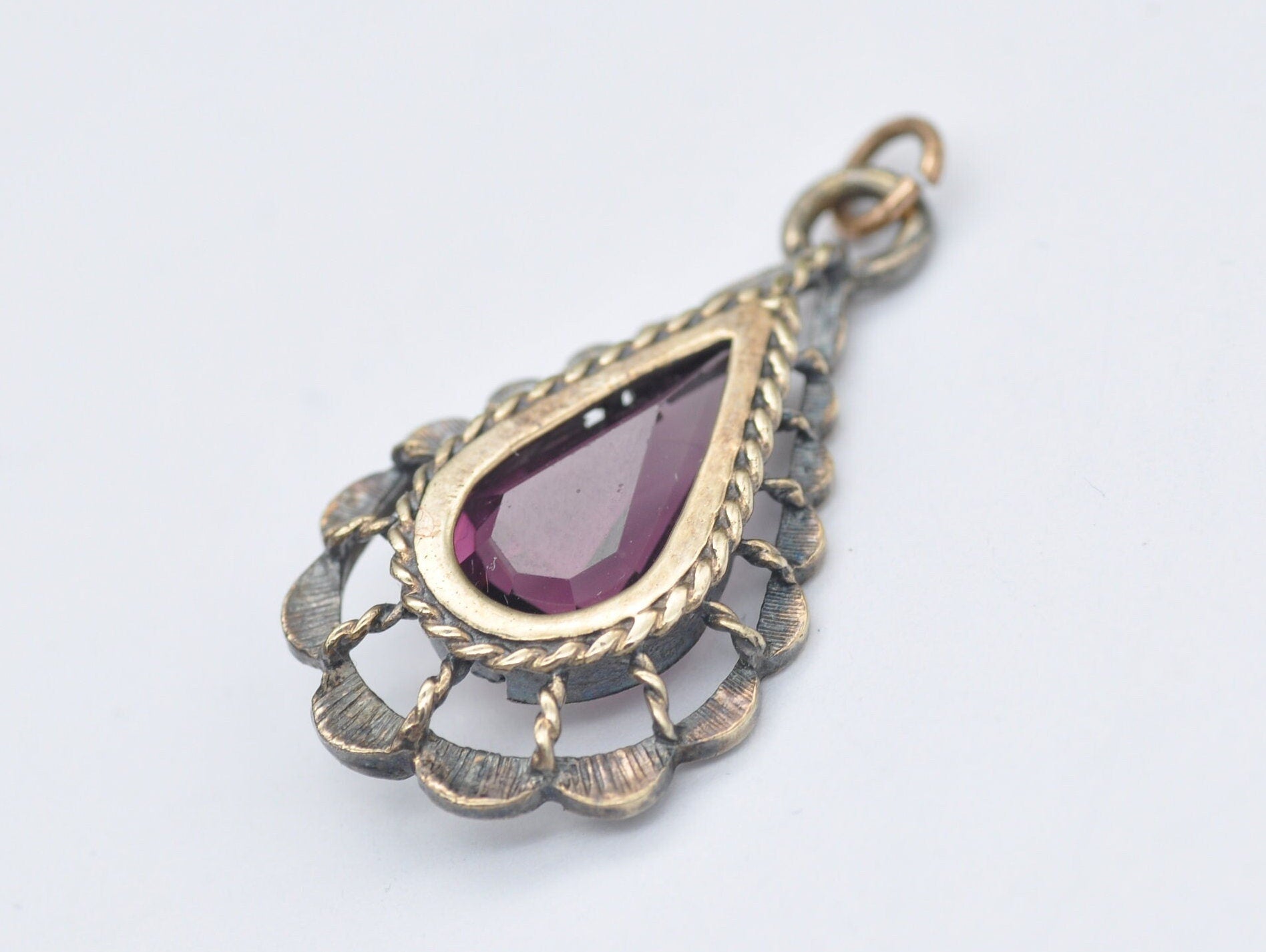 Vintage 22ct on Sterling Silver Pendant with Purple Stone