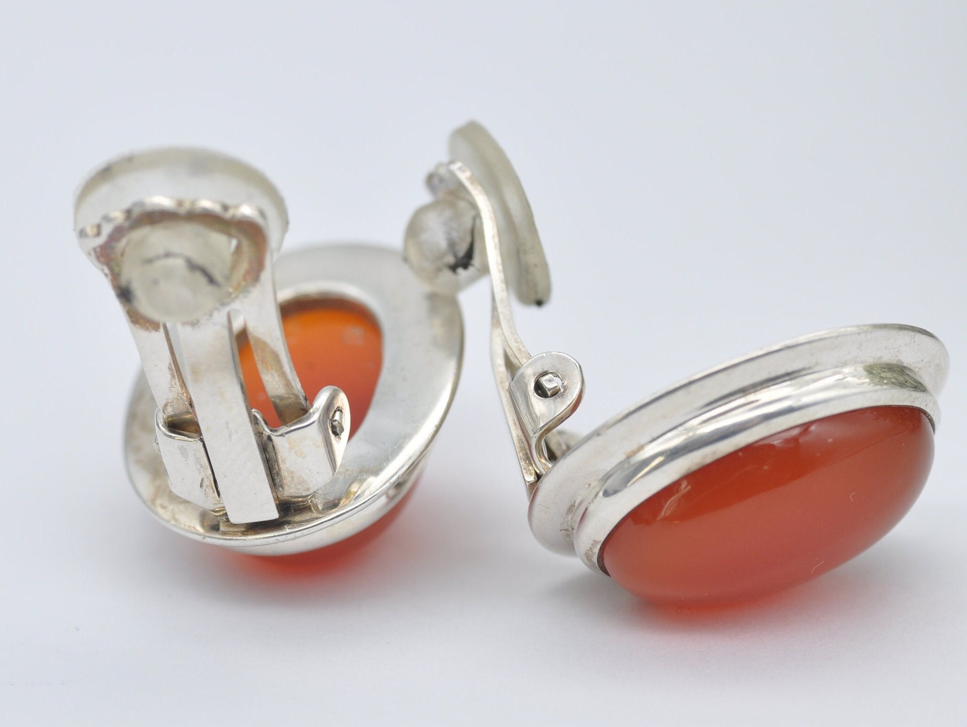 Vintage Sterling Silver Carnelian Clip-On Earrings - Clip On / Red Stone / Statement / Elegant / Oval / Mid-Century