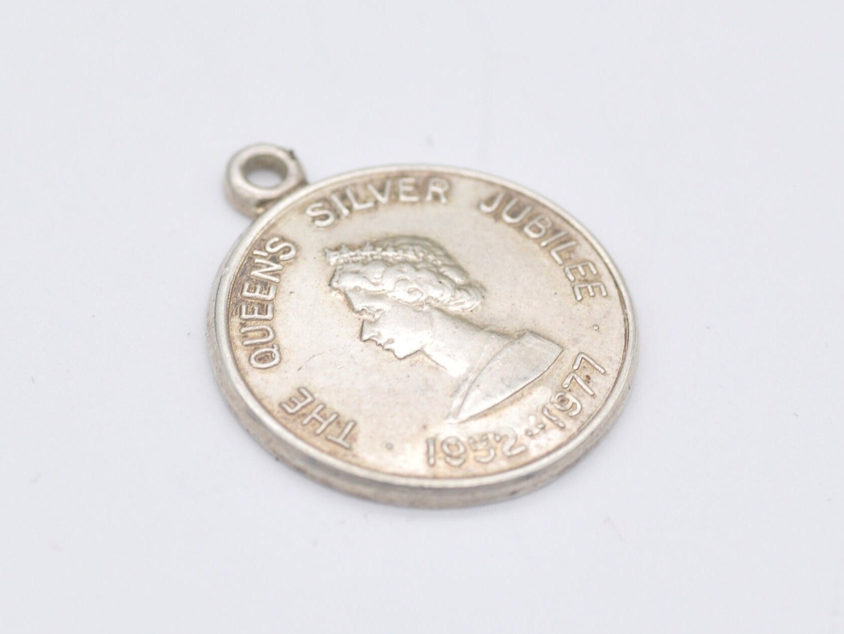 Vintage Sterling Silver Jubilee 1977 Charm / Pendant - Queen Elizabeth II / Royalty / Charm Bracelet