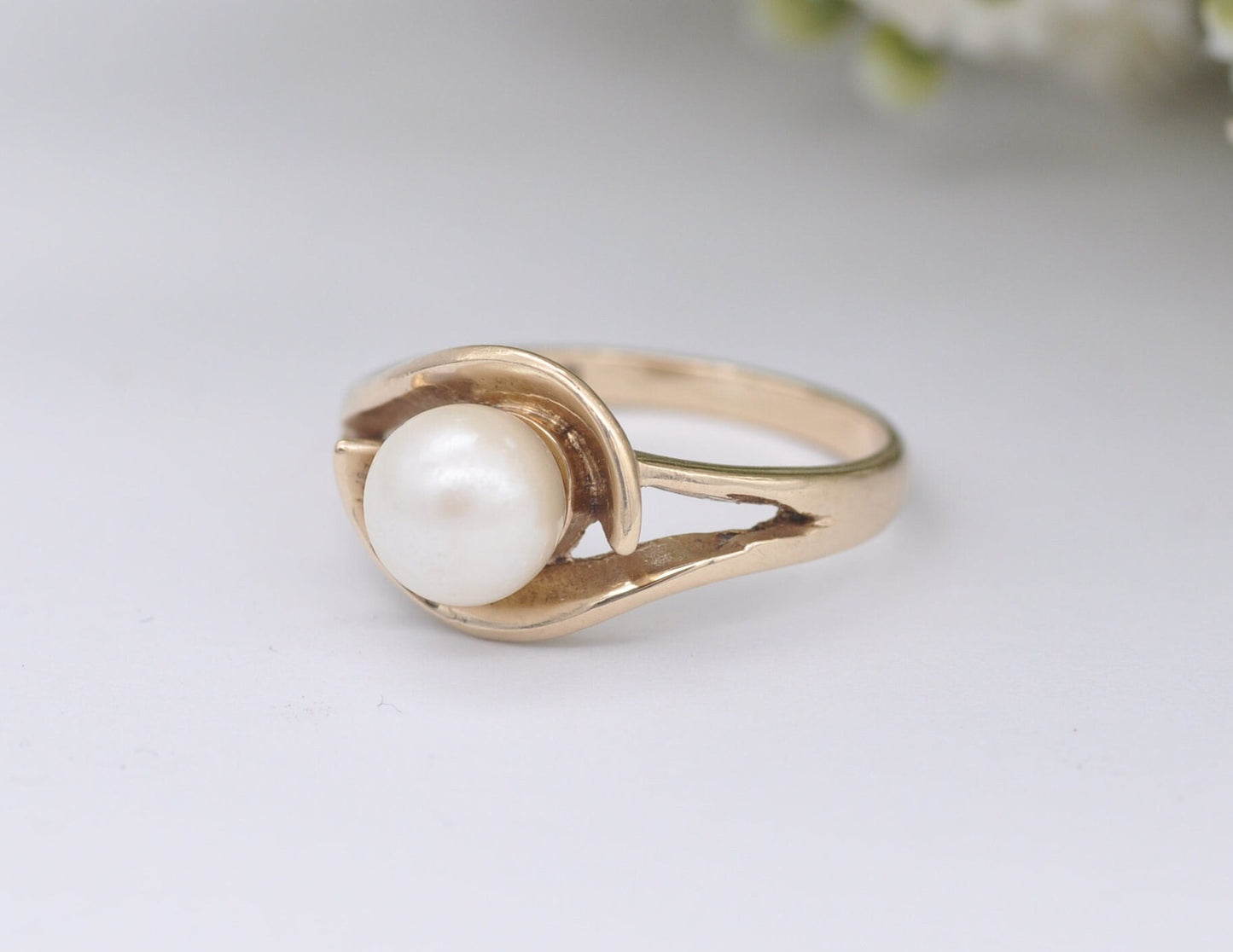 Vintage 9ct Gold and Pearl Cocktail Ring