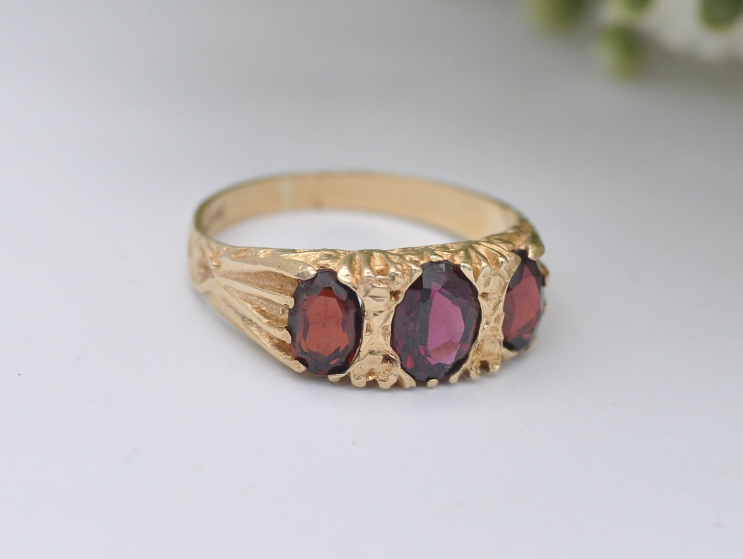 Vintage 9ct Gold and Garnet 3 Stone Statement Ring - 9K | Cocktail | Dress | Red Stone | Victorian Style | UK Size - O / US Size - 7 1/4