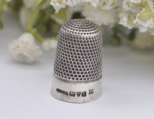 Antique Chester HG&S LTD Thimble - Henry Griffith and Sons Ltd | 1910 | Sewing | Detailed | Patterned | Silverware | Sterling Silver