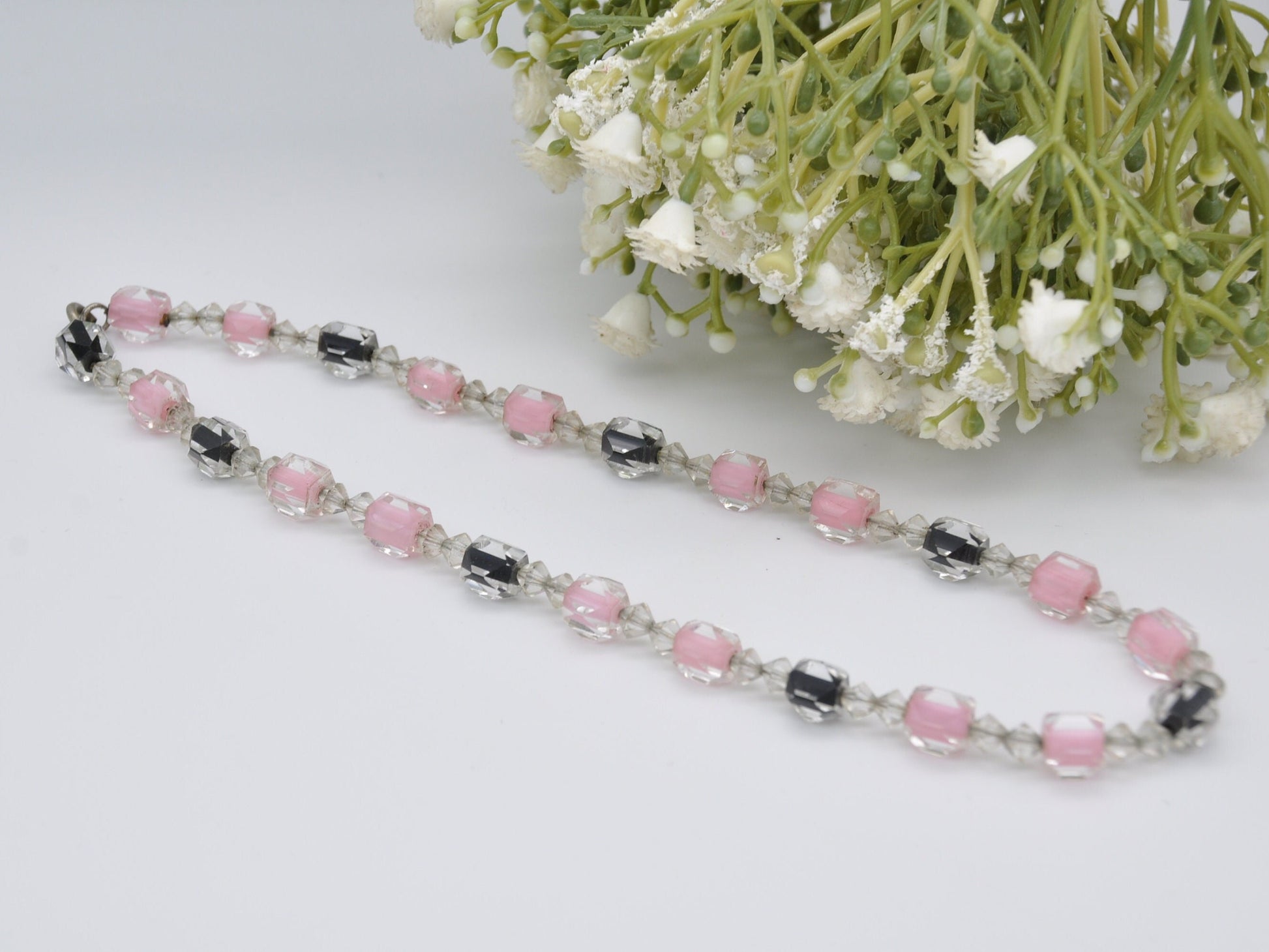 Vintage Art Deco Czech Glass Bead Necklace - Pastel Pink & Black / Faceted Glass / Colour / Beaded Necklace / Original Chain / Plastic