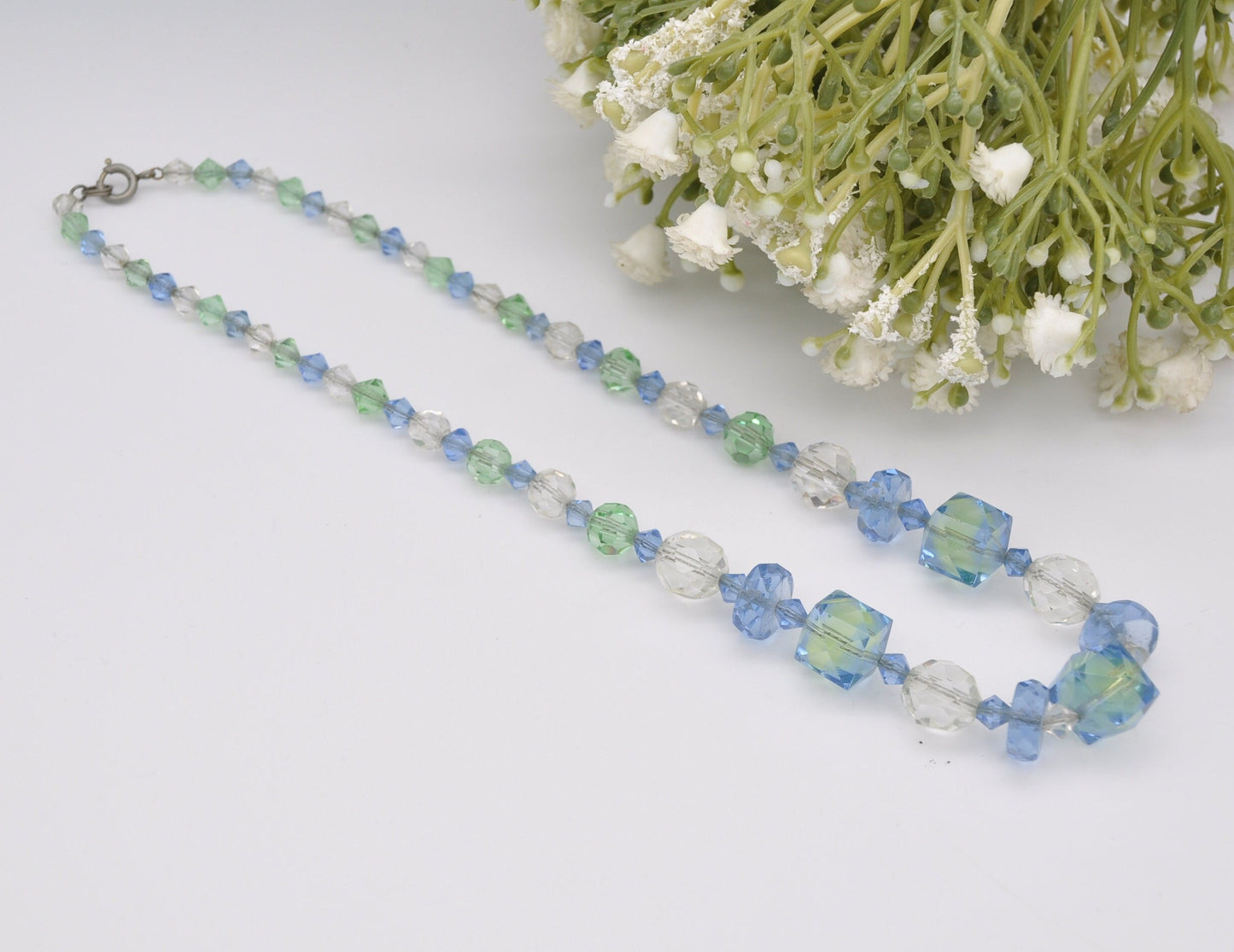 Vintage Art Deco Czech Uranium Glass Bead Necklace - Blue Green / Faceted / Alternating Colour / Graduated Beaded Necklace / Original Chain