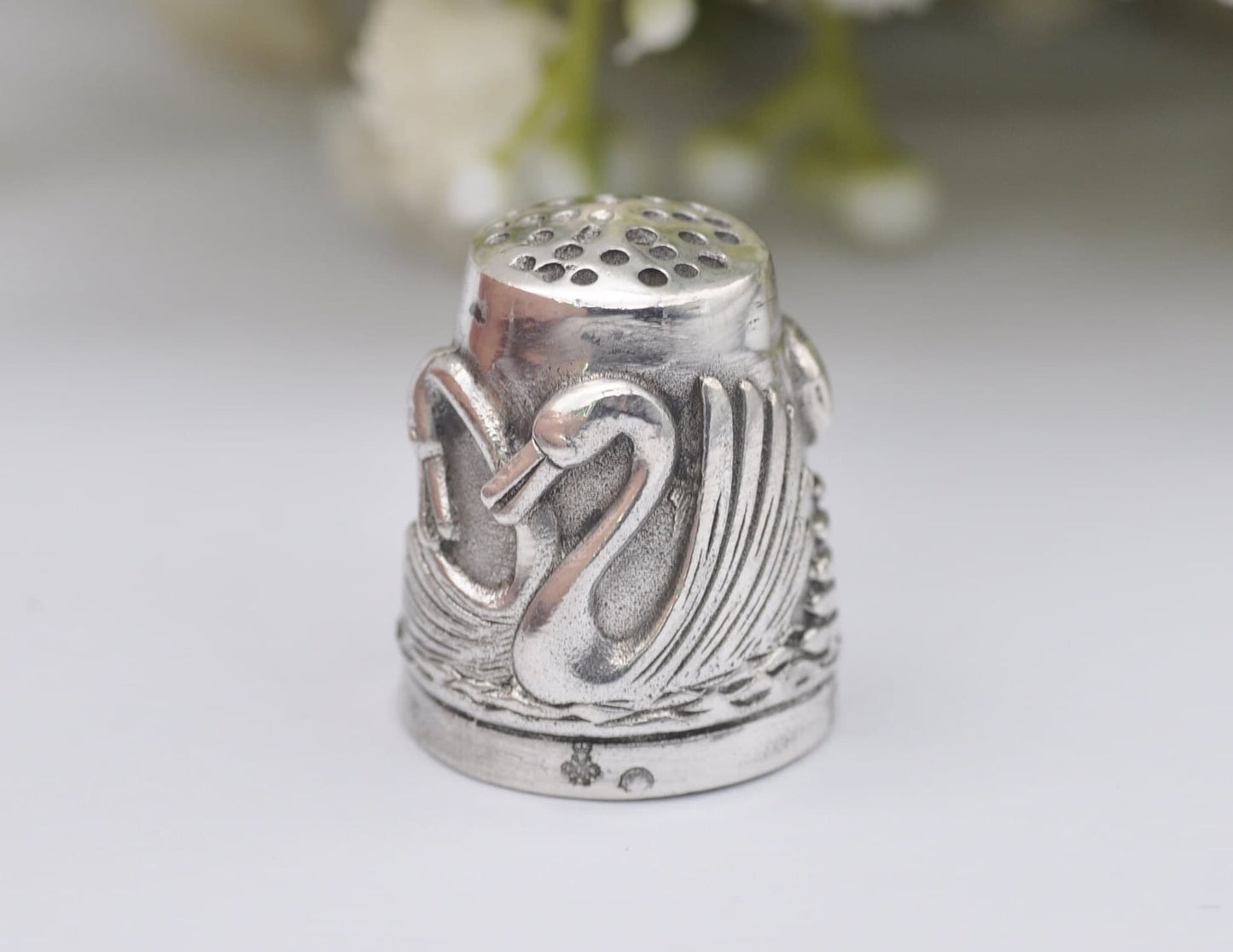 Vintage Sterling Silver Swan Thimble - 13 | Bird | Animal | Crafts | Detailed | Patterned | Silverware | Collectable | Collection