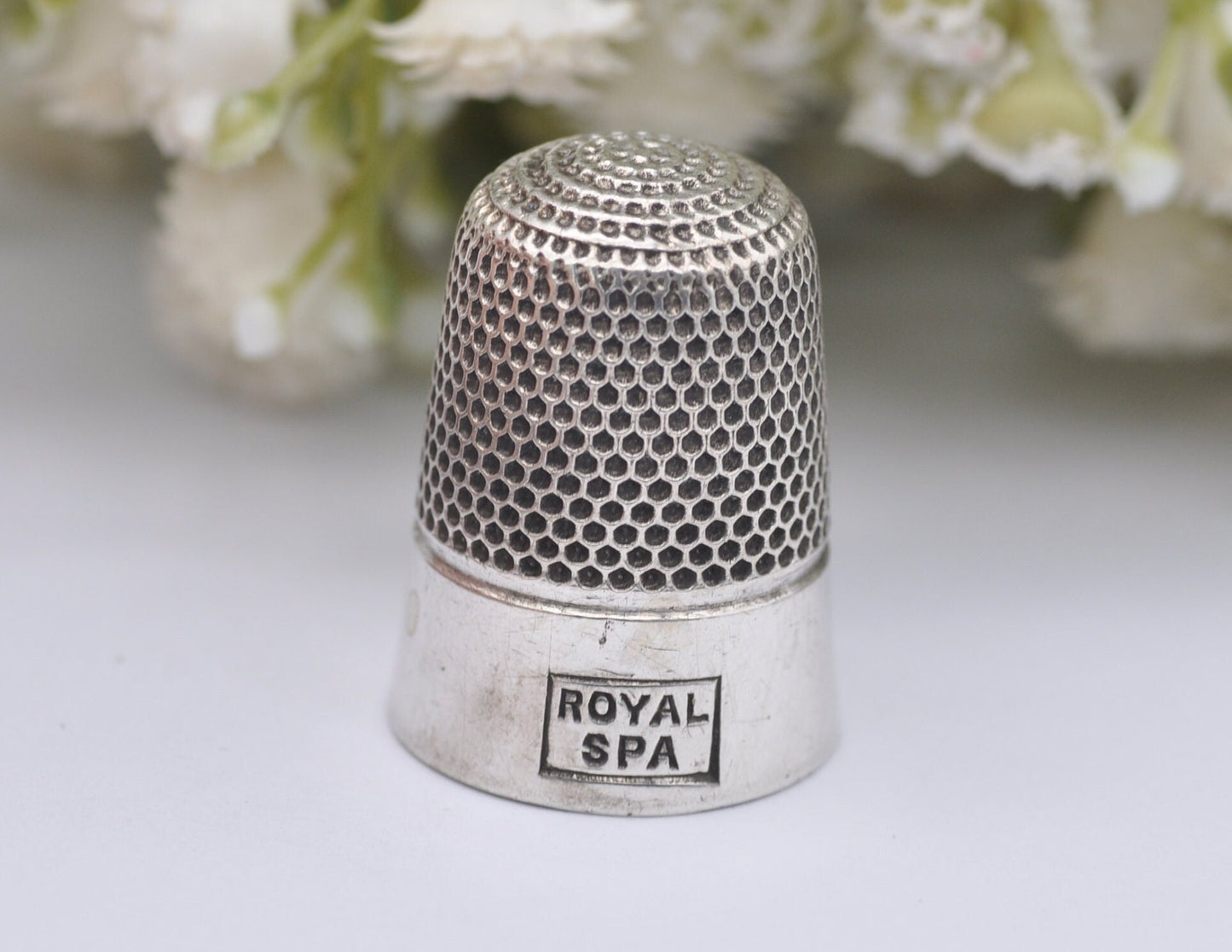Vintage HG&S Royal Spa Thimble - Henry Griffith and Sons Ltd | 1928 | 18 | Sewing | Detailed | Patterned | Sterling Silver