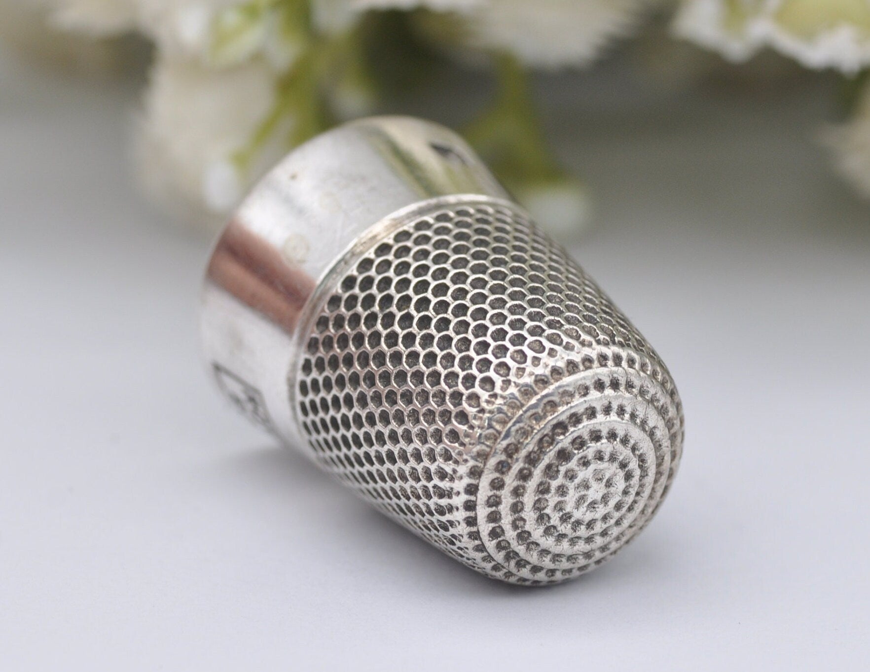 Vintage HG&S Royal Spa Thimble - Henry Griffith and Sons Ltd | 1928 | 18 | Sewing | Detailed | Patterned | Sterling Silver