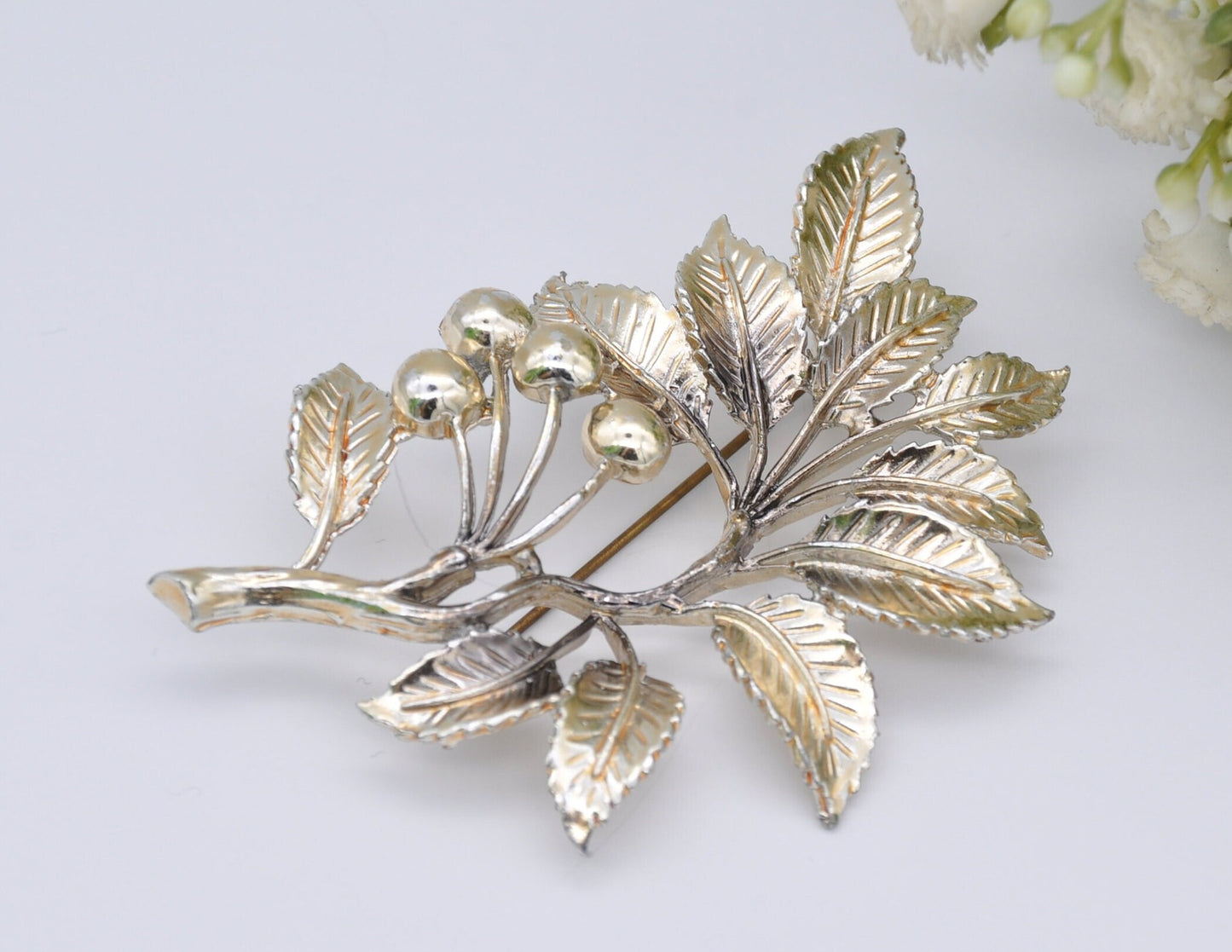 Vintage Exquisite Silver Tone Stylised Leaf and Berries Mid-Century Brooch - Modernist | Designer | Statement