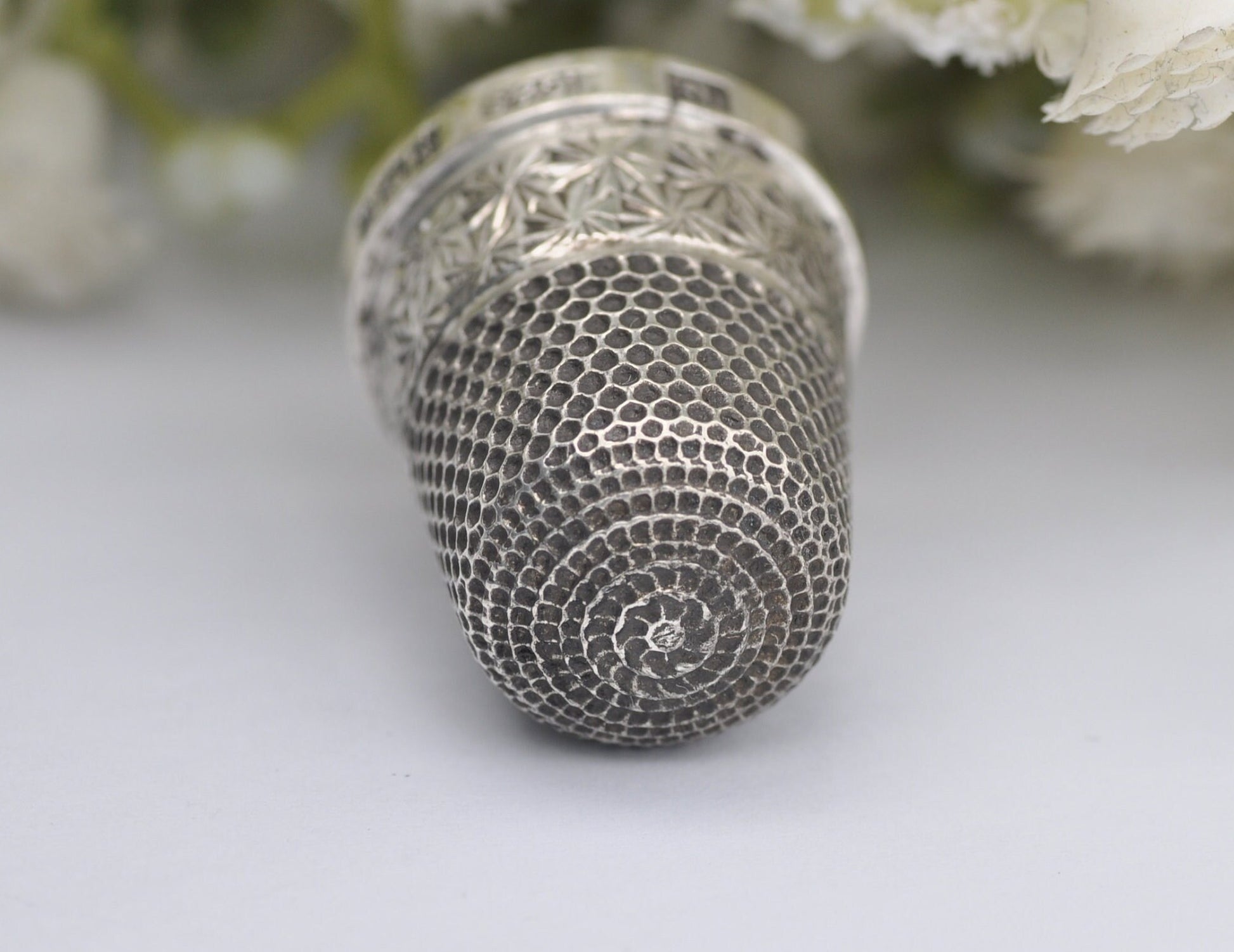 Vintage HG&S Thimble - Henry Griffith and Sons Ltd | 1952 | 18 | Floral | Flower | Sewing | Detailed | Patterned | Sterling Silver