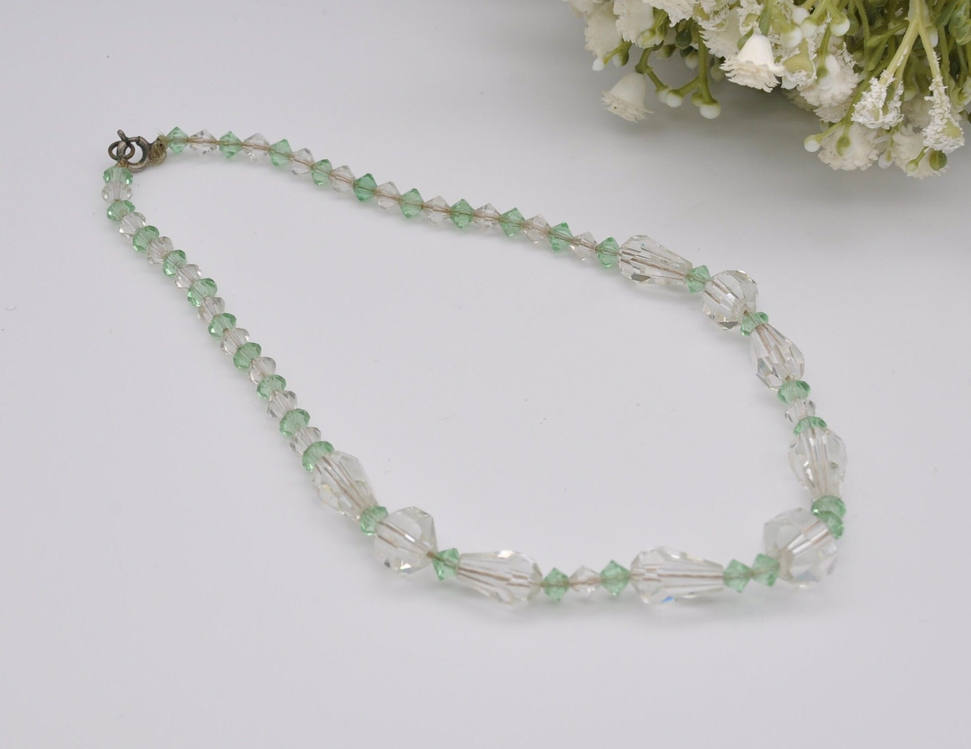 Vintage Art Deco Glass Bead Necklace - Faceted Clear Glass / Graduated Beaded Necklace / Green & Clear Spacers / Statement Party Necklace