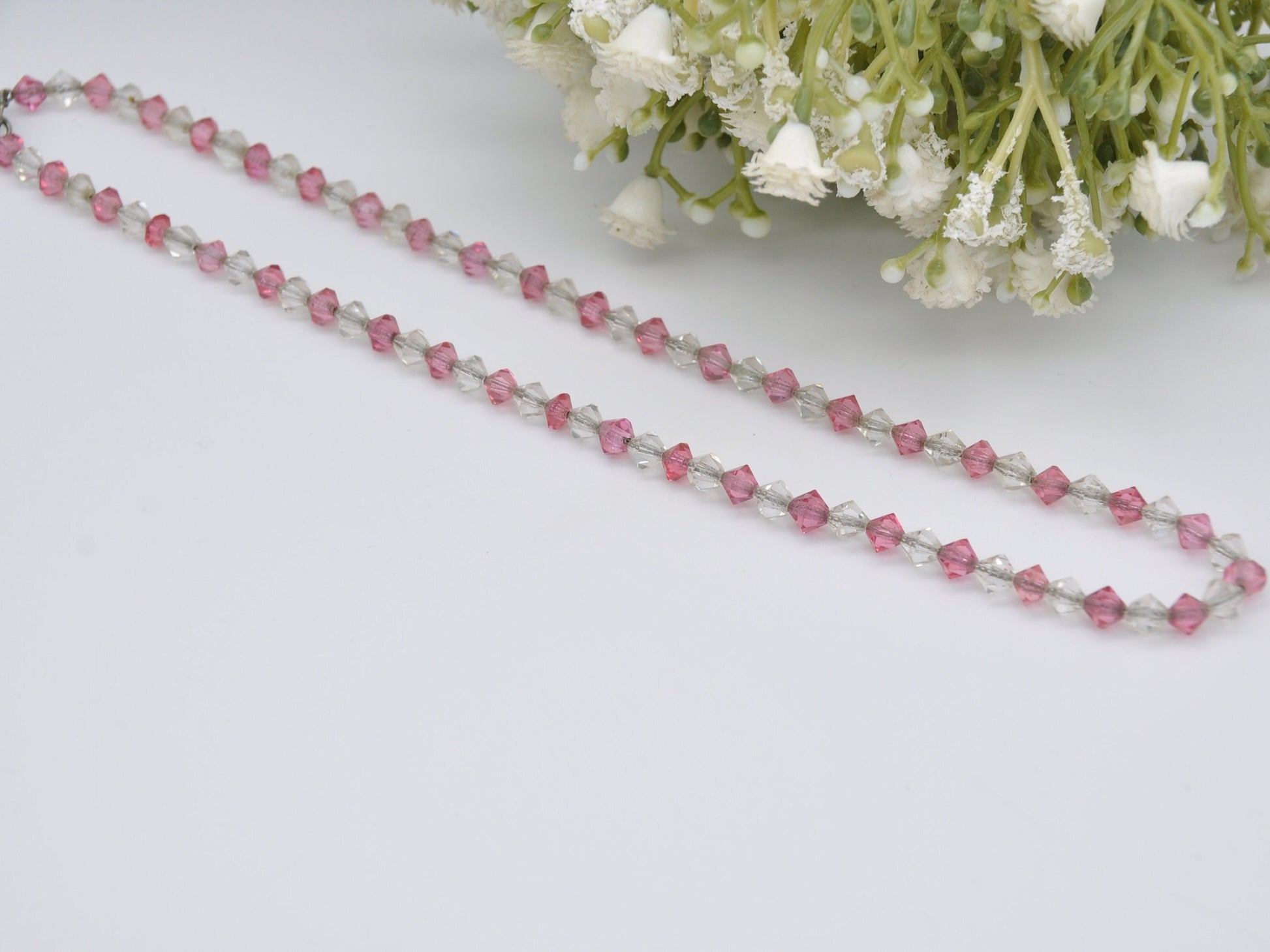 Vintage Art Deco Glass Bead Necklace - Faceted Pink & Clear Glass Beaded Necklace / Original Chain / Sparkly Choker / C-Clasp / Diamond Bead