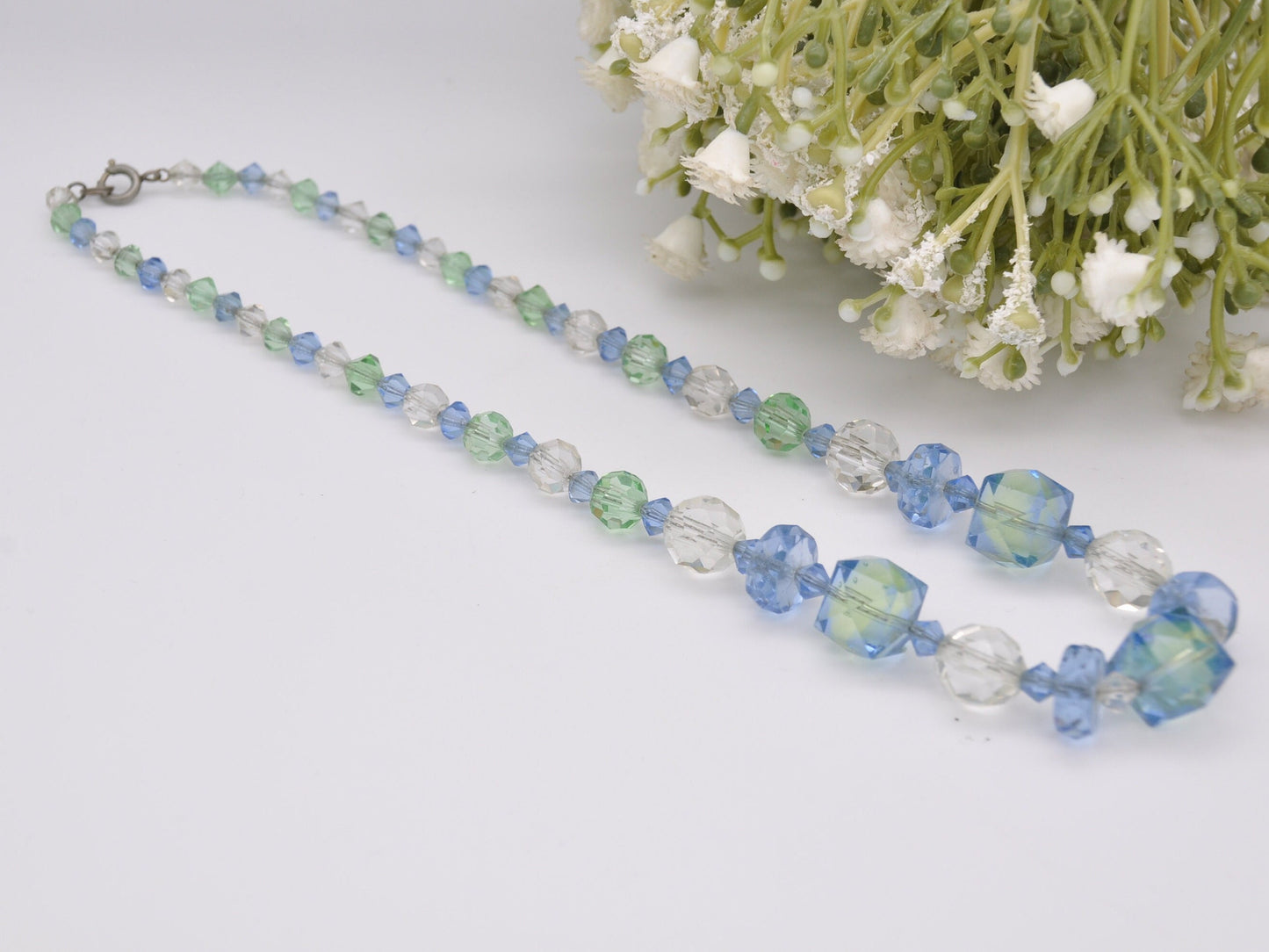 Vintage Art Deco Czech Uranium Glass Bead Necklace - Blue Green / Faceted / Alternating Colour / Graduated Beaded Necklace / Original Chain