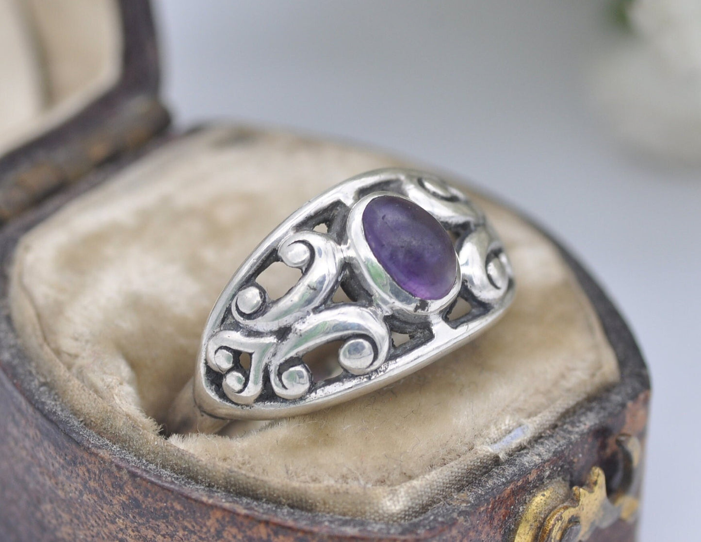 Vintage Sterling Silver Amethyst Celtic Ring - Statement / Scottish / Irish / Patterned / 925 / UK Size - M / US Size - 6 1/4