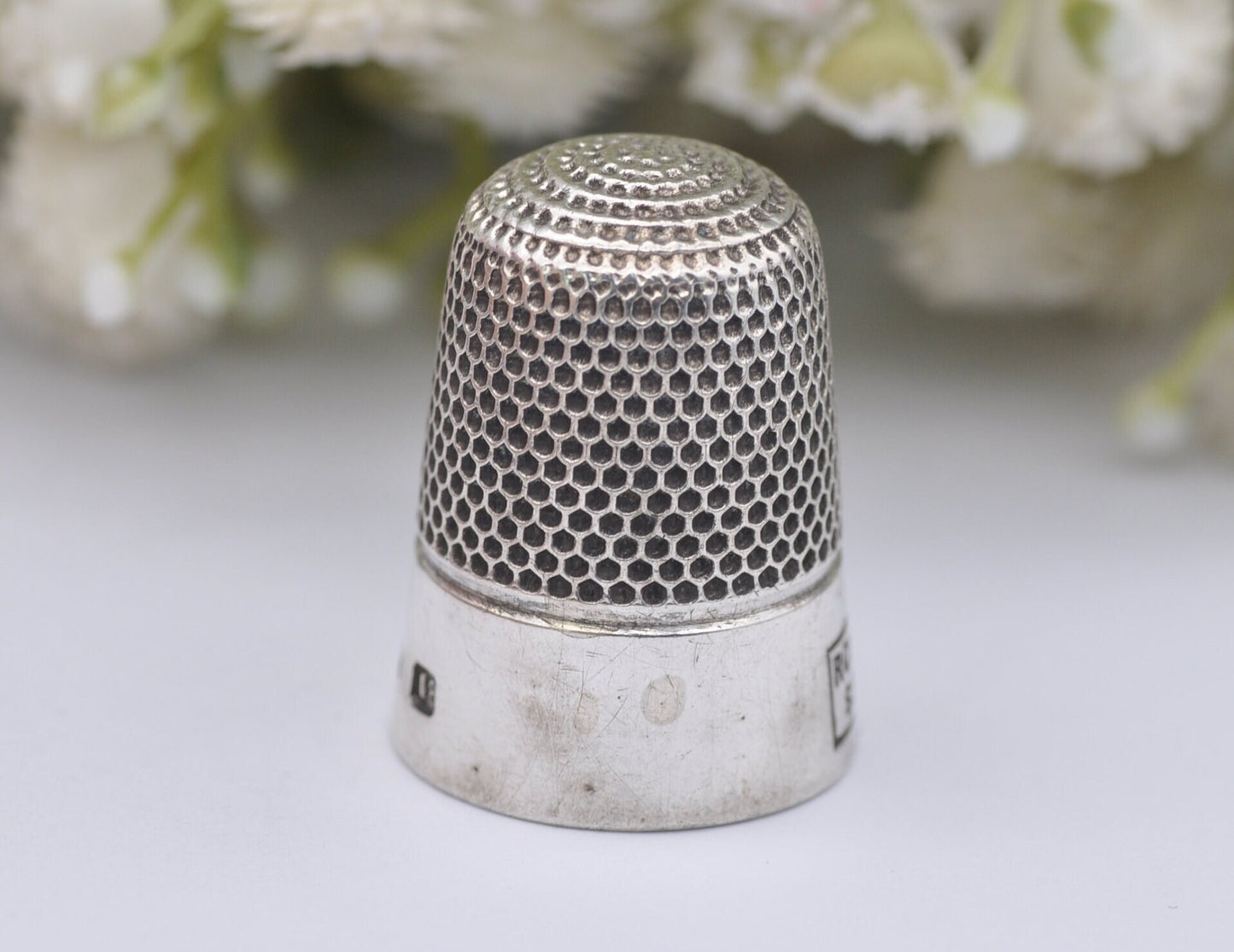 Vintage HG&S Royal Spa Thimble - Henry Griffith and Sons Ltd | 1928 | 18 | Sewing | Detailed | Patterned | Sterling Silver