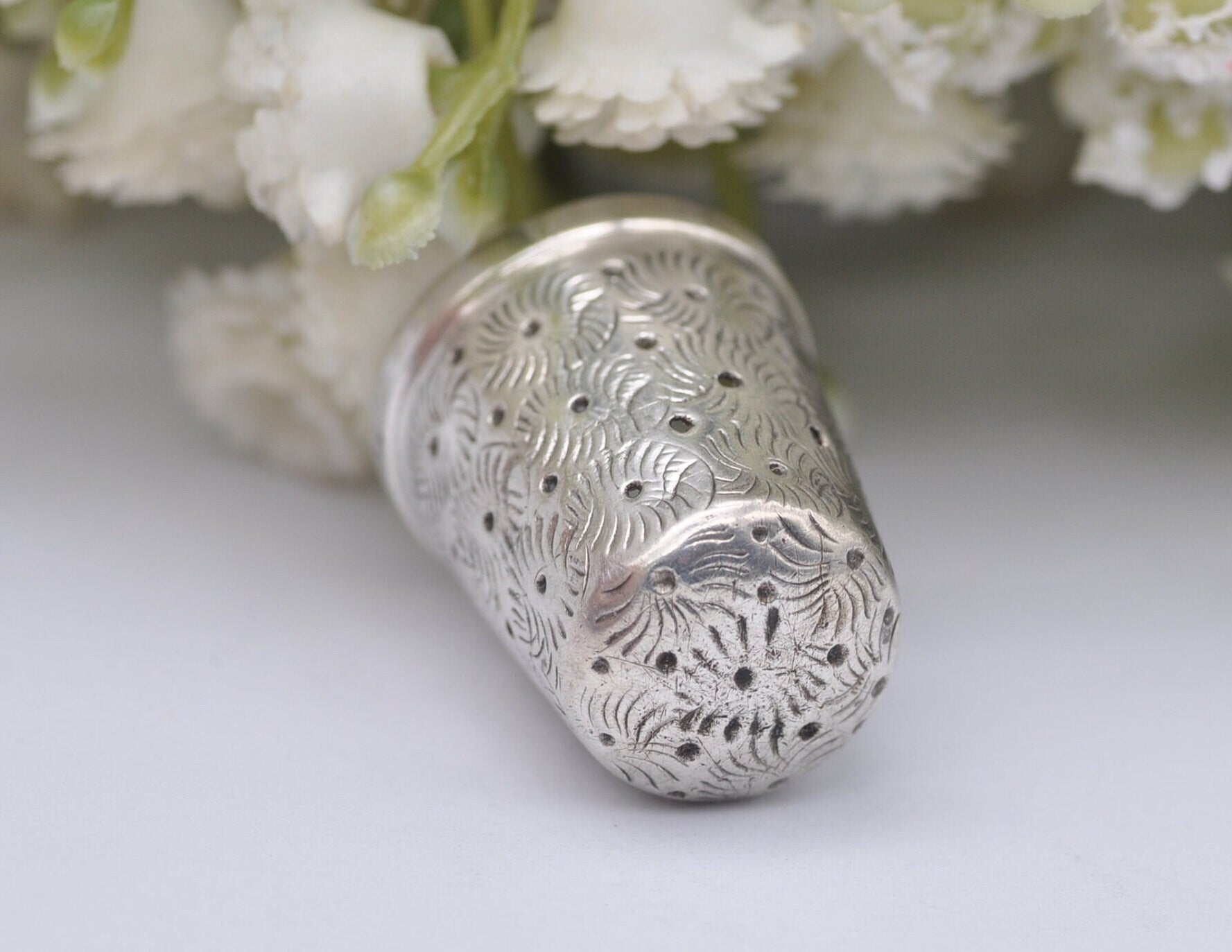 Antique James Fenton Thimble - 1917 | J.F | Sewing | Floral | Detailed | Patterned | Silverware | Collectable | Collection