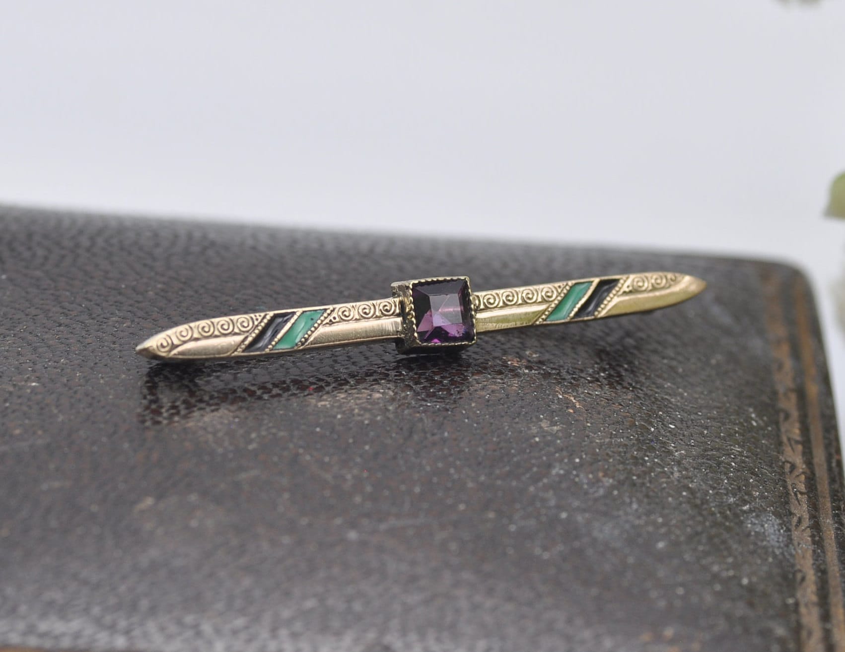 Vintage Gold Amethyst & Enamel Bar Brooch - Victorian Style / Detailed / Purple Stone / Pin