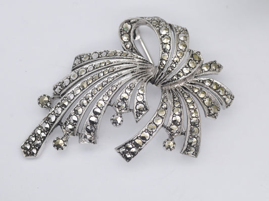 Vintage Sterling Silver and Marcasite Bow Brooch - Pin / Statement / Stylised / Interesting