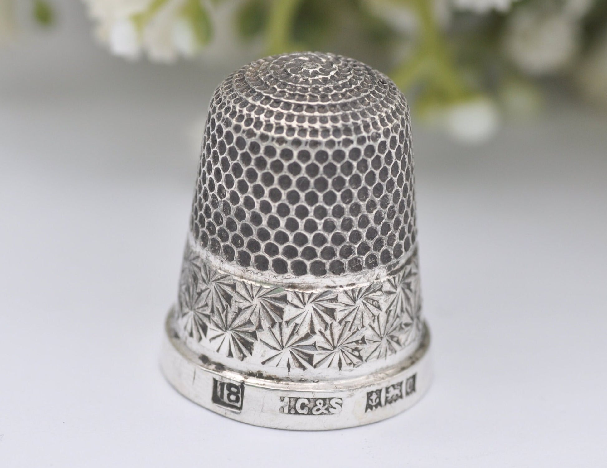 Vintage HG&S Thimble - Henry Griffith and Sons Ltd | 1952 | 18 | Floral | Flower | Sewing | Detailed | Patterned | Sterling Silver