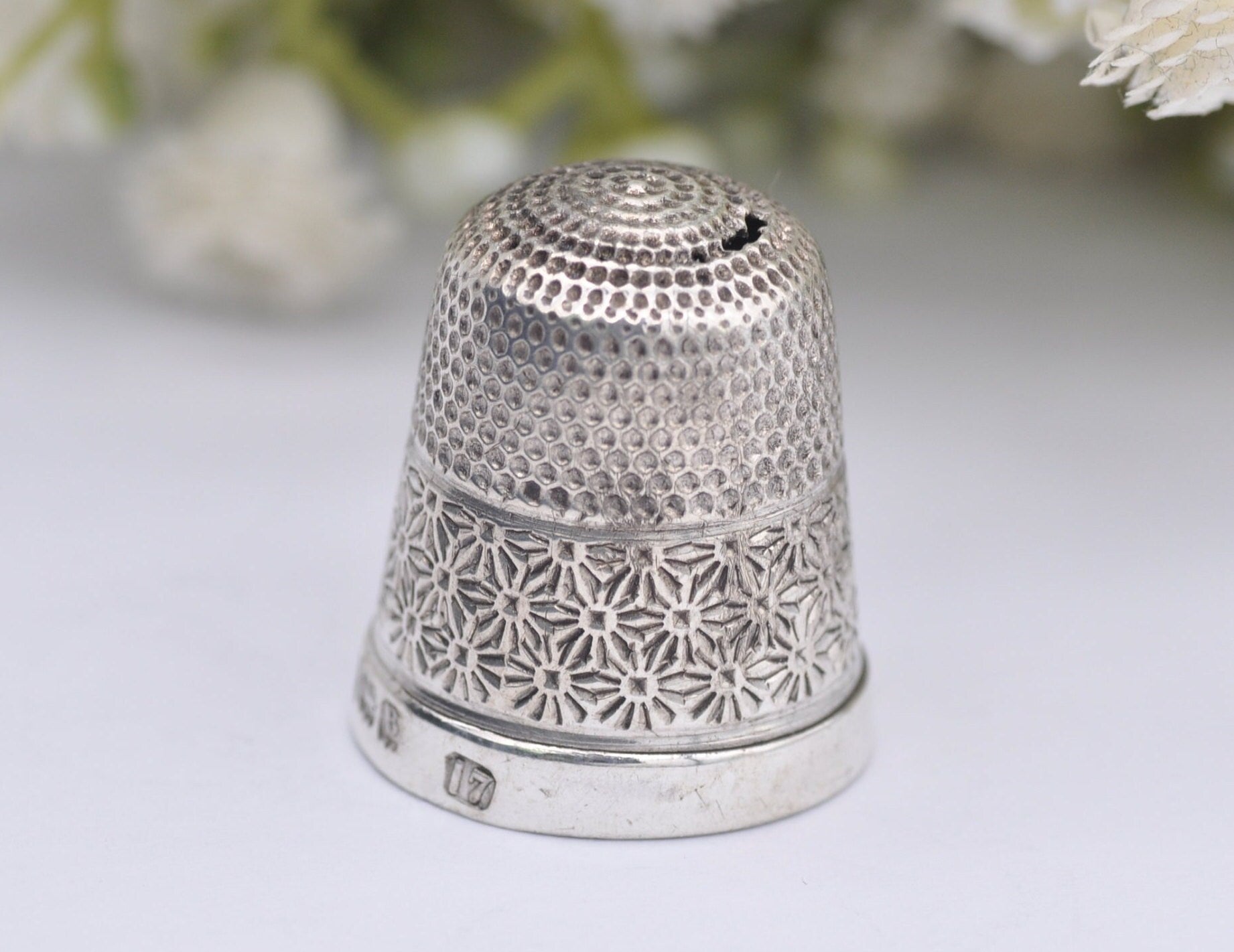 Vintage HG&S Thimble - Henry Griffith and Sons Ltd | 1926 | 17 | Floral | Flower | Sewing | Detailed | Patterned | Sterling Silver
