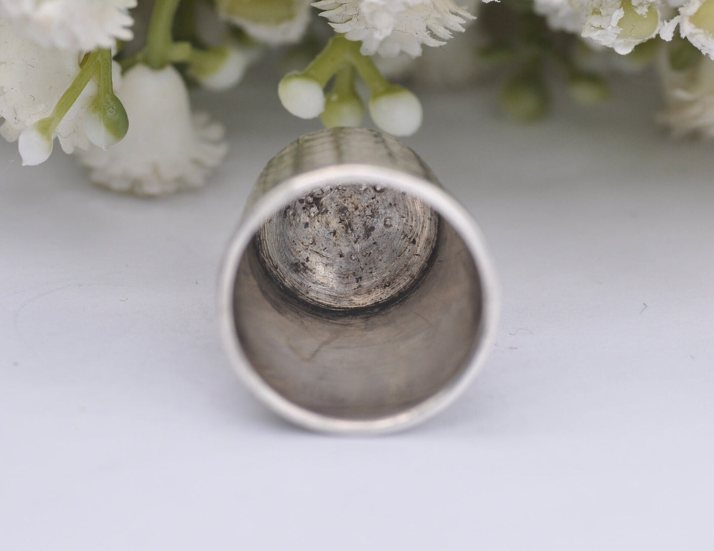 Vintage HG&S Thimble - Henry Griffith and Sons Ltd | 1931 | 16 | Floral | Foliate | Sewing | Detailed | Patterned | Sterling Silver