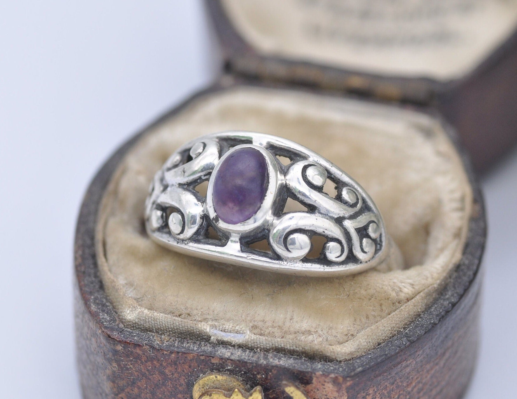 Vintage Sterling Silver Amethyst Celtic Ring - Statement / Scottish / Irish / Patterned / 925 / UK Size - M / US Size - 6 1/4