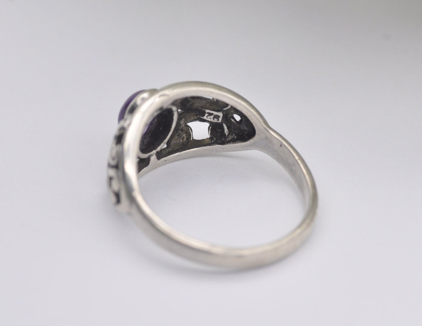 Vintage Sterling Silver Amethyst Celtic Ring - Statement / Scottish / Irish / Patterned / 925 / UK Size - M / US Size - 6 1/4