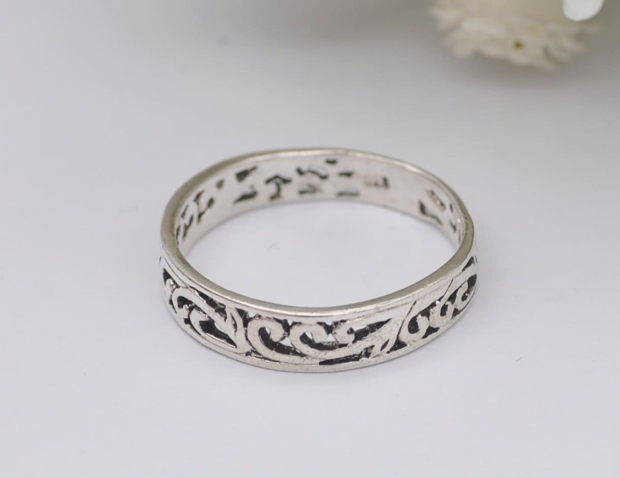 Sterling Silver Celtic Band Ring - Elegant | Scrolling | UK Size - N | US Size - 6 3/4