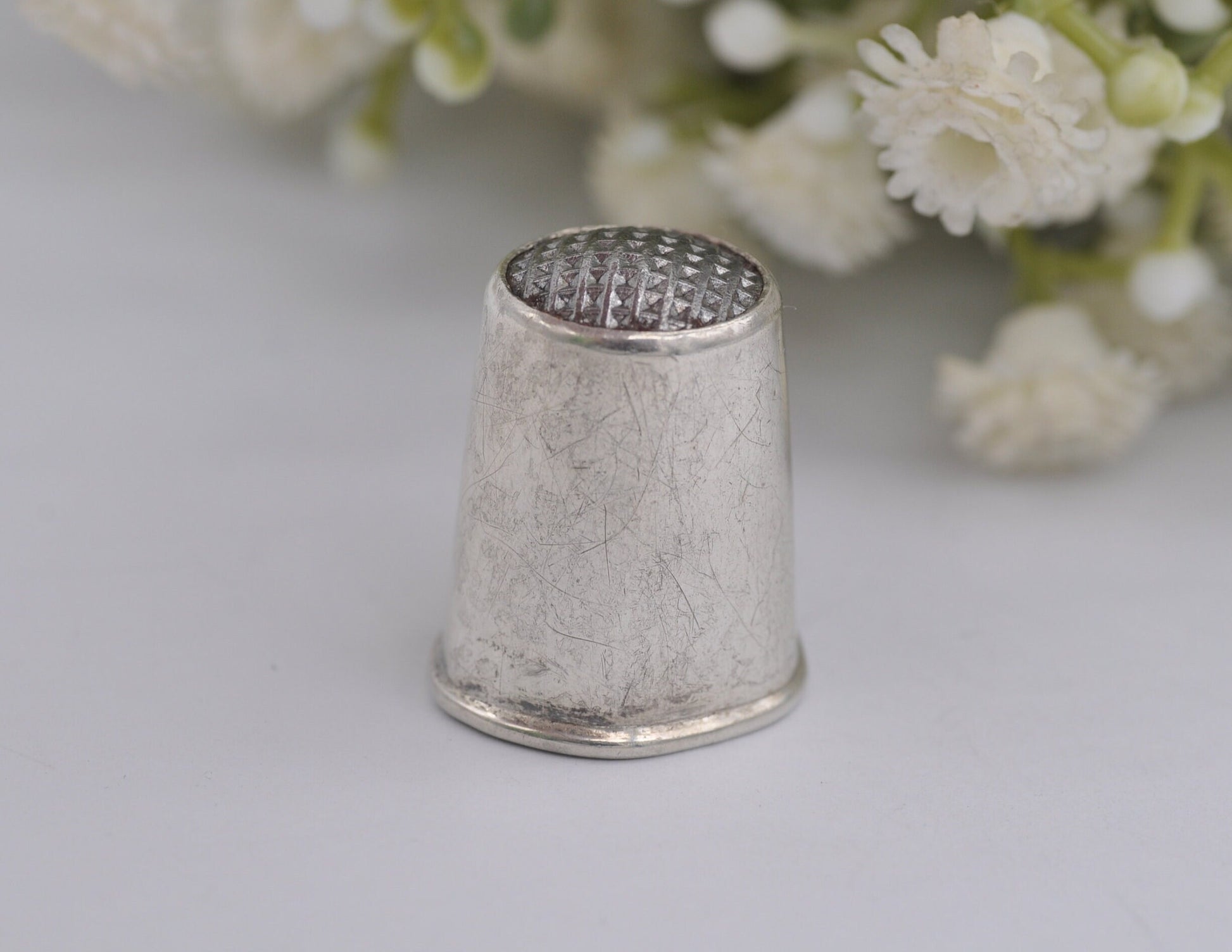 Vintage 813 H Silver Thimble - 1928 | 10 | Finland | Finnish | Etching | Sewing | Crafts | Detailed | Silverware | Collectable | Collection