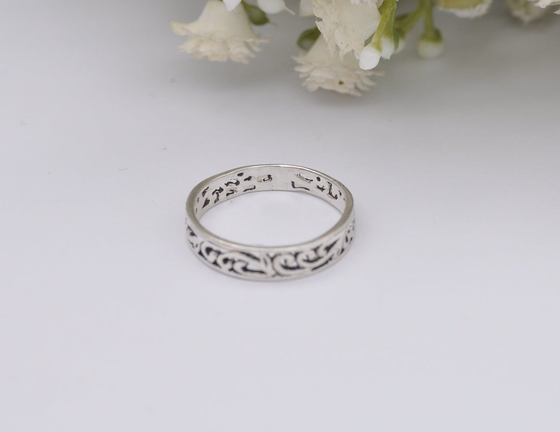 Sterling Silver Celtic Band Ring - Elegant | Scrolling | UK Size - N | US Size - 6 3/4
