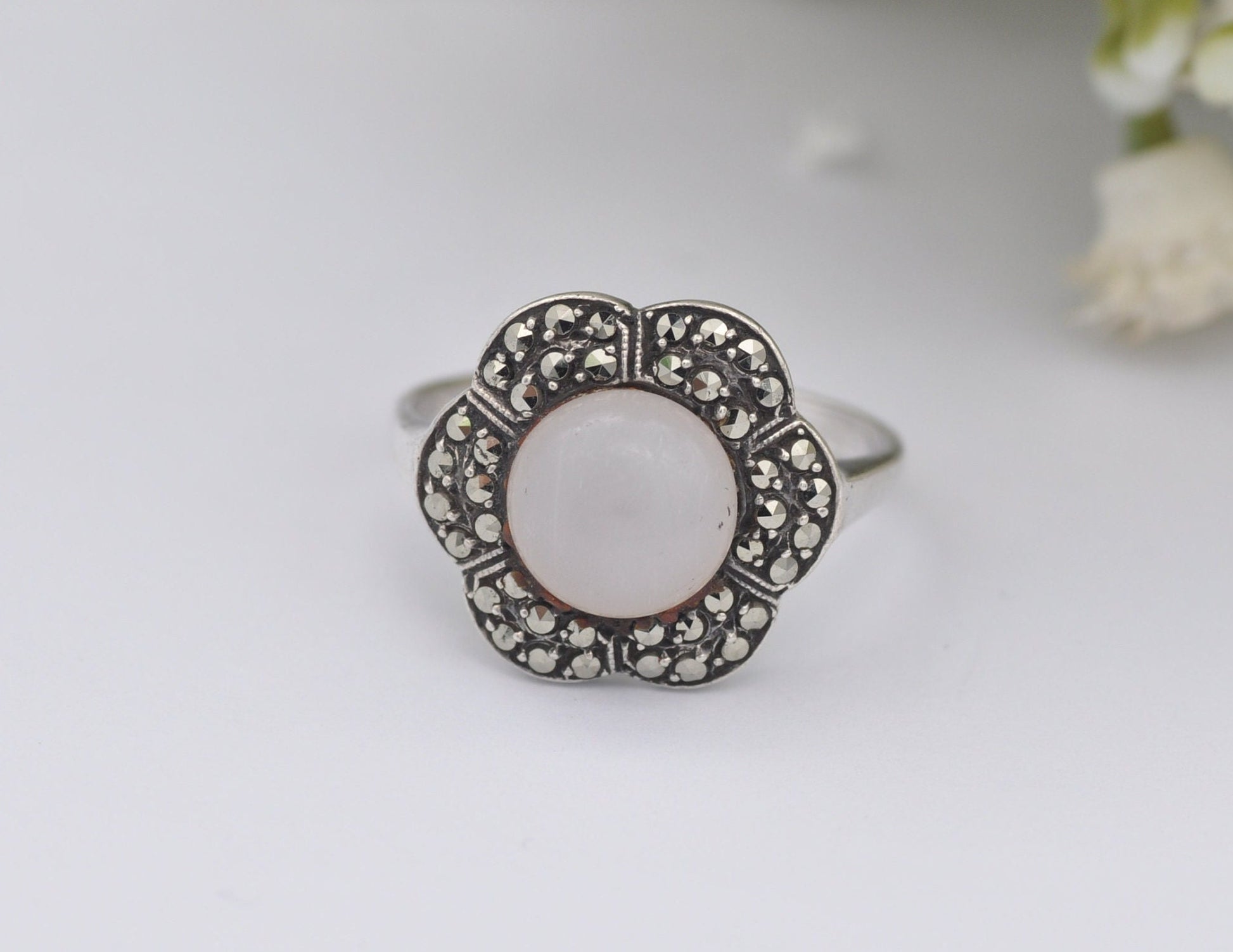 Silver & Marcasite Flower Ring Opal Glass Centre - True Vintage / Art Deco Style / 1940s / 925 Sterling Silver / UK Size - O / US Size - 7