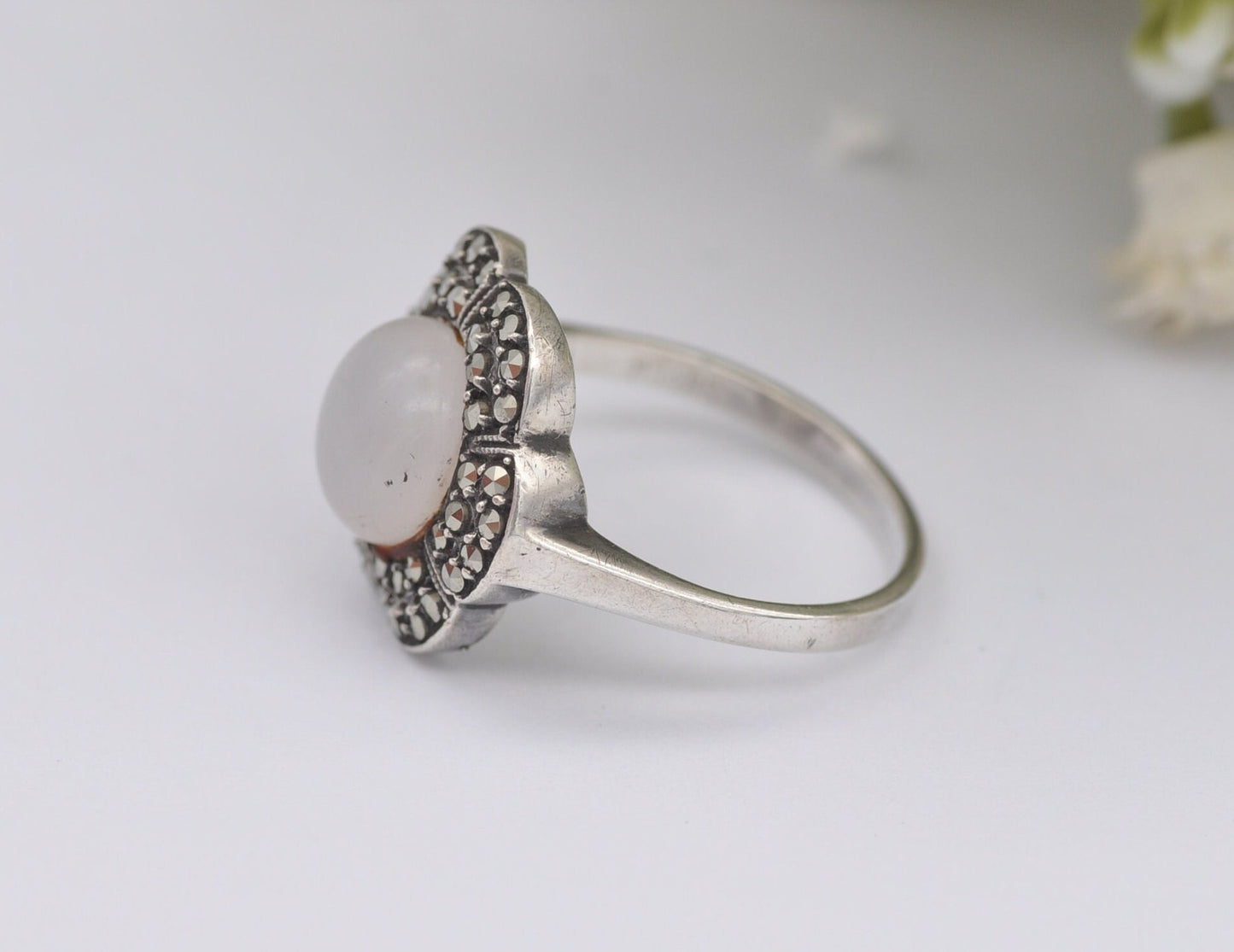 Silver & Marcasite Flower Ring Opal Glass Centre - True Vintage / Art Deco Style / 1940s / 925 Sterling Silver / UK Size - O / US Size - 7