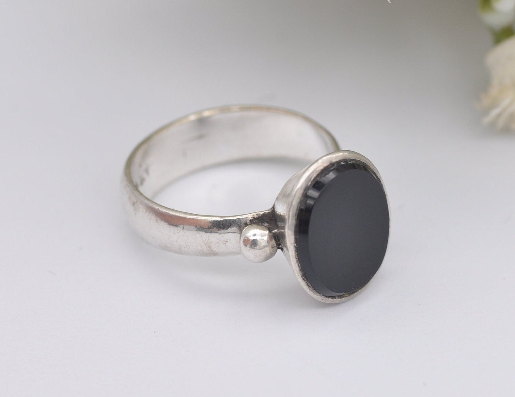 Vintage Sterling Silver and Onyx Statement Ring - Chunky Cocktail / 925 / Black Oval Stone / Unisex / UK Size - N 1/2 / US Size - 7
