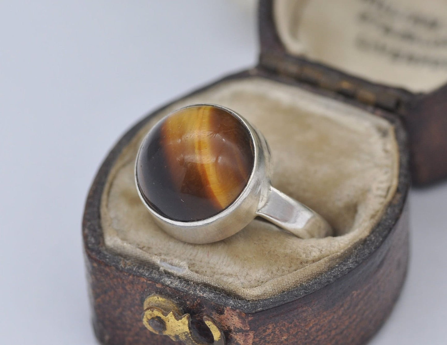 Silver and Tiger's Eye Mid-Century Ring 1975 Vintage - Edinburgh Thomas Buchanan / Retro / Scottish / Cabochon / UK Size - L 1/2 US Size - 6