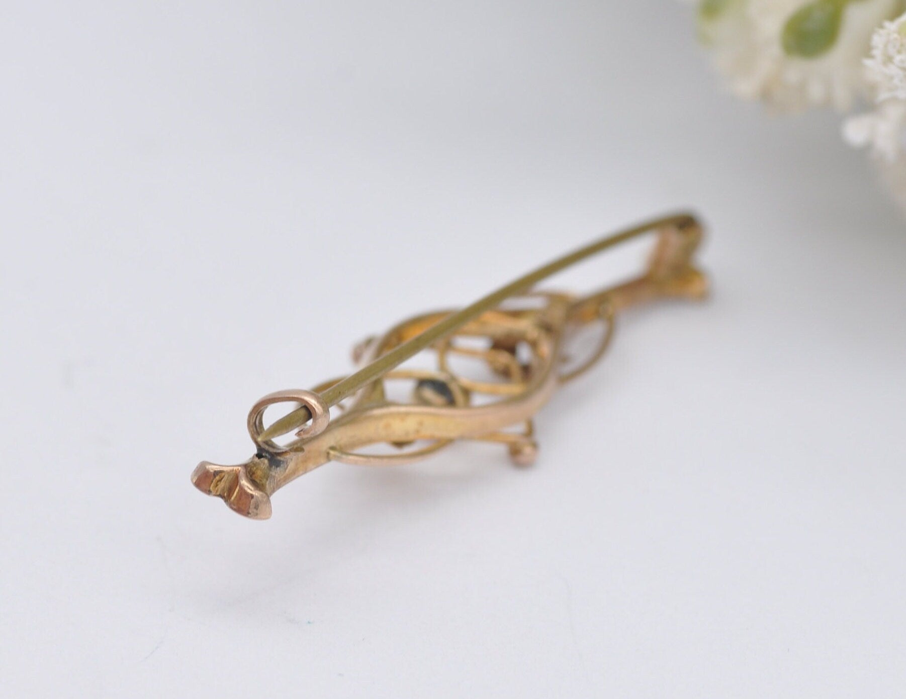 Edwardian 9ct Gold Brooch - Antique Gold / Floral Brooch Detailed / Ball and Lily Bar Brooch / Leaves / Pin