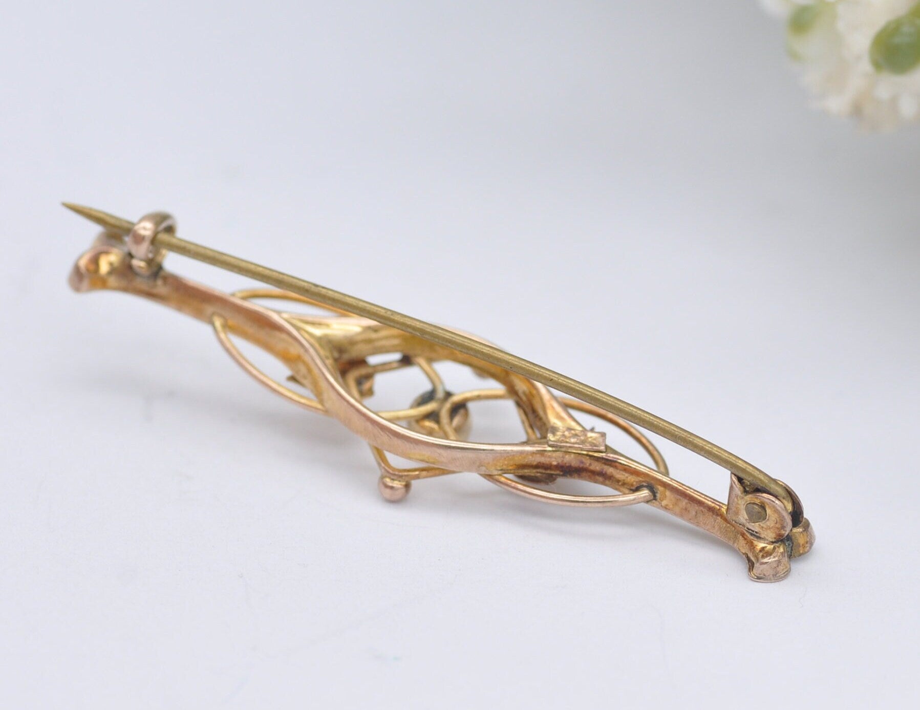 Edwardian 9ct Gold Brooch - Antique Gold / Floral Brooch Detailed / Ball and Lily Bar Brooch / Leaves / Pin