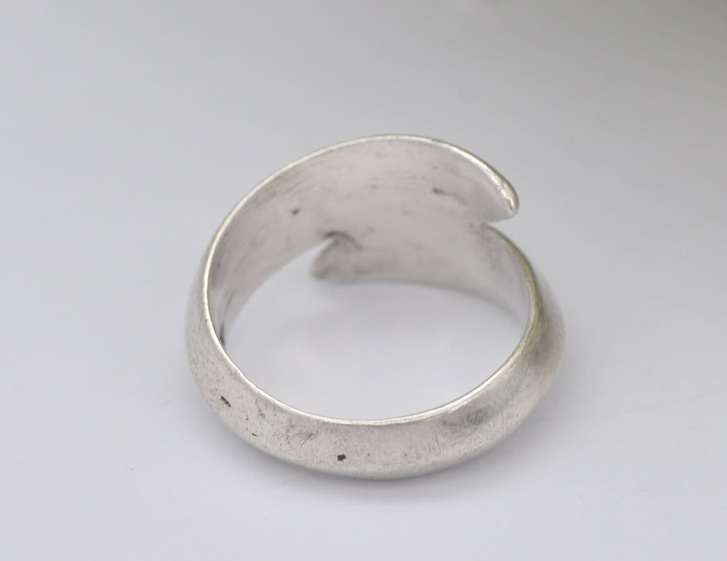 Sterling Silver Bypass Ring - Statement / Minimalist / Vintage Modernist / Crossover Twist / Chunky / Unisex / UK Size - L / US Size - 5 3/4
