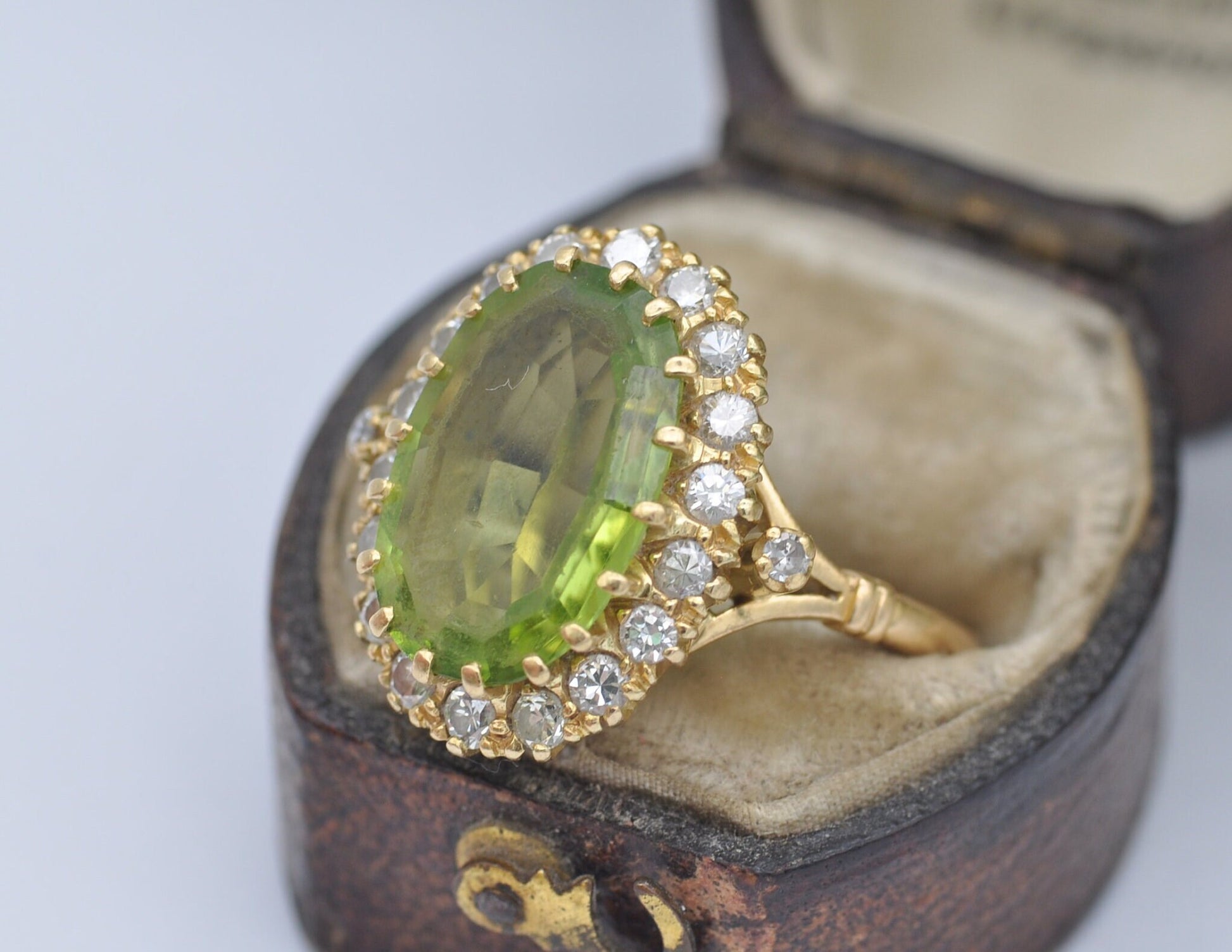 Vintage 18ct Gold Peridot & Diamond Halo Ring - Statement Cocktail | Green Stone | 18K | 1960s | Princess | UK Size - M 1/2 US Size - 6 1/2