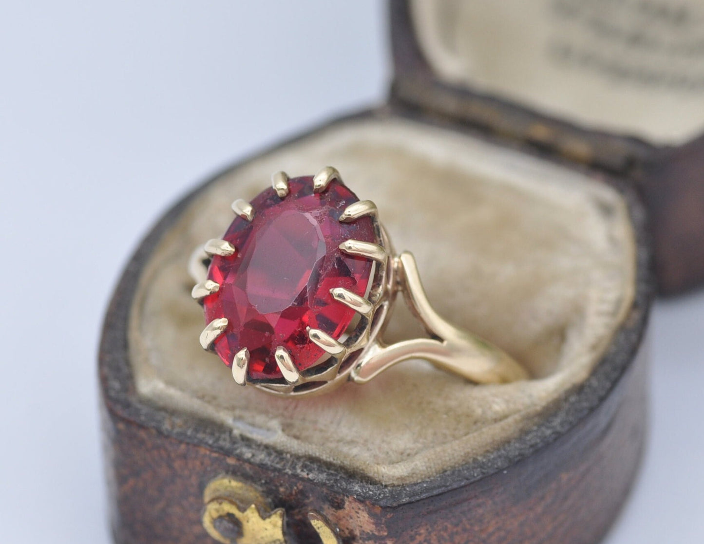 9ct Gold & Ruby Paste Cocktail Ring - Vintage Mid-Century | 9K 375 | Statement | Red Stone | Statement Solitaire | UK Size - Q | US Size - 8