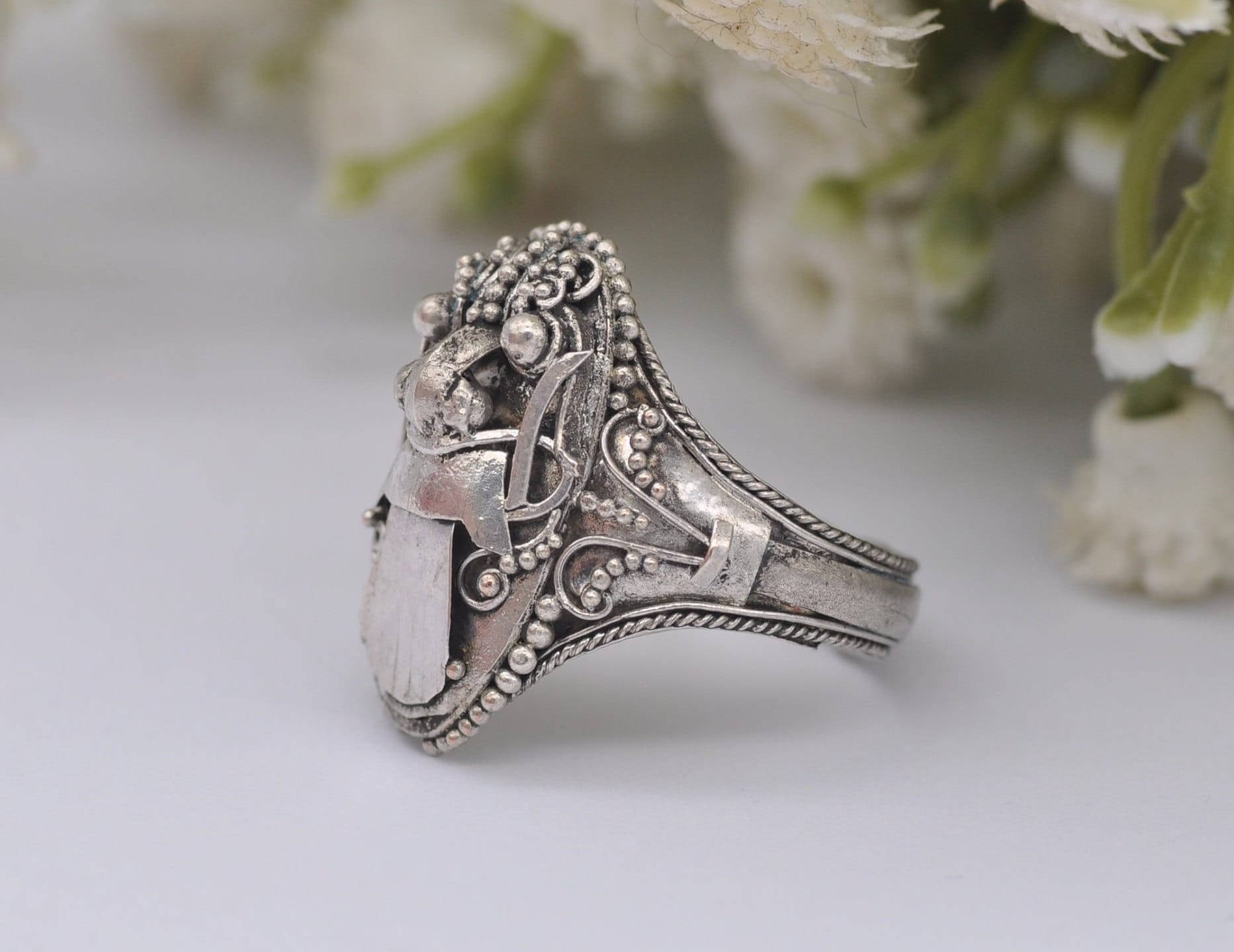 Silver Bali Barong Face Ring Vintage - Abstract Mask / Balinese Silver Jewellery / Filigree Mask Tongue Out / UK Size - N / US Size - 6 3/4