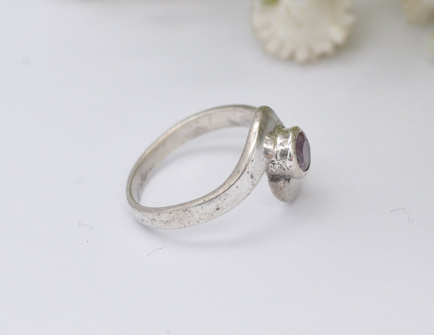 Silver Amethyst Crossover Ring - Bypass Band / Wave / Twist / 925 Sterling / Round Faceted Amethyst Stone / UK Size - H 1/2 / US Size - 4