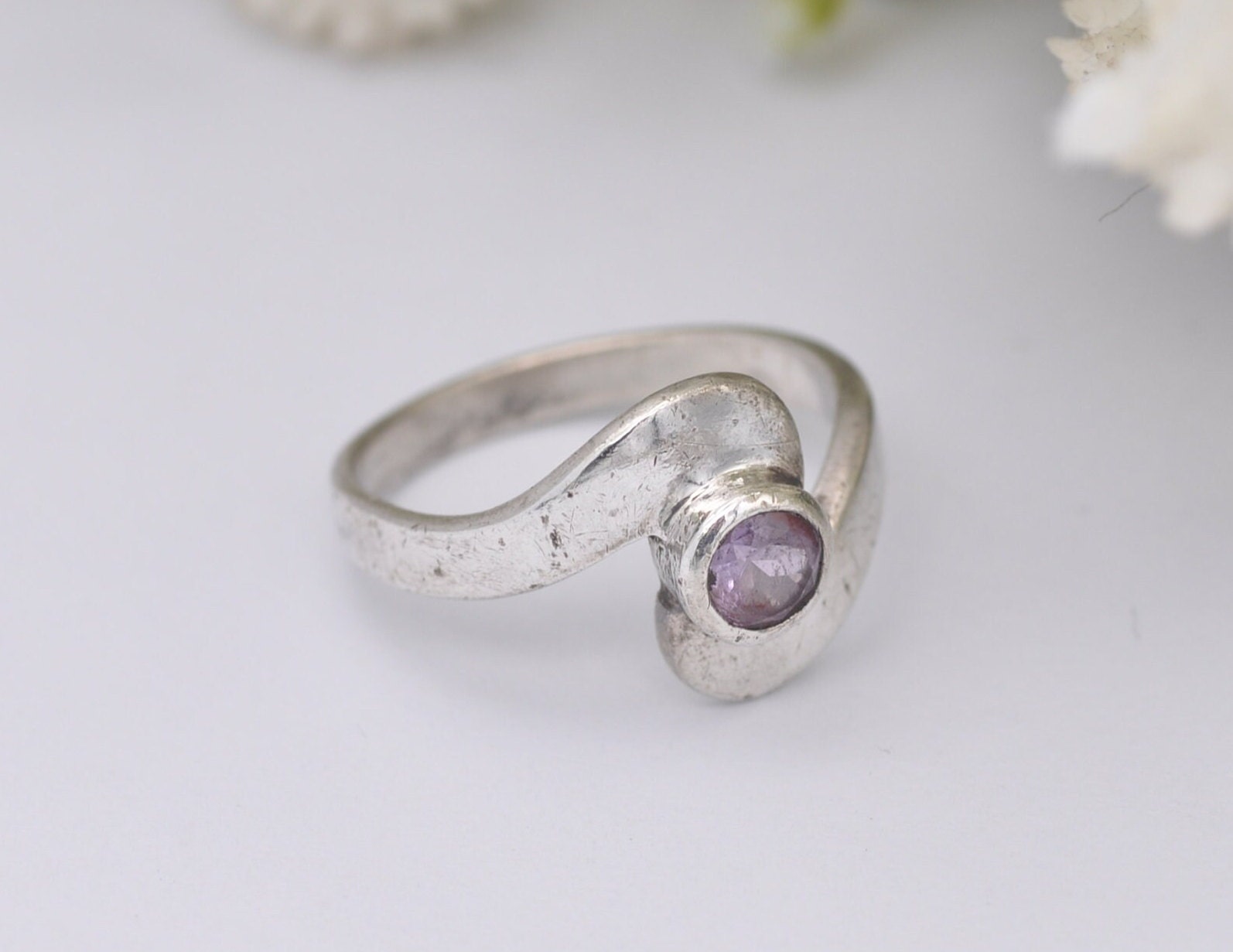 Silver Amethyst Crossover Ring - Bypass Band / Wave / Twist / 925 Sterling / Round Faceted Amethyst Stone / UK Size - H 1/2 / US Size - 4