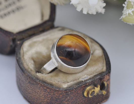 Silver and Tiger's Eye Mid-Century Ring 1975 Vintage - Edinburgh Thomas Buchanan / Retro / Scottish / Cabochon / UK Size - L 1/2 US Size - 6