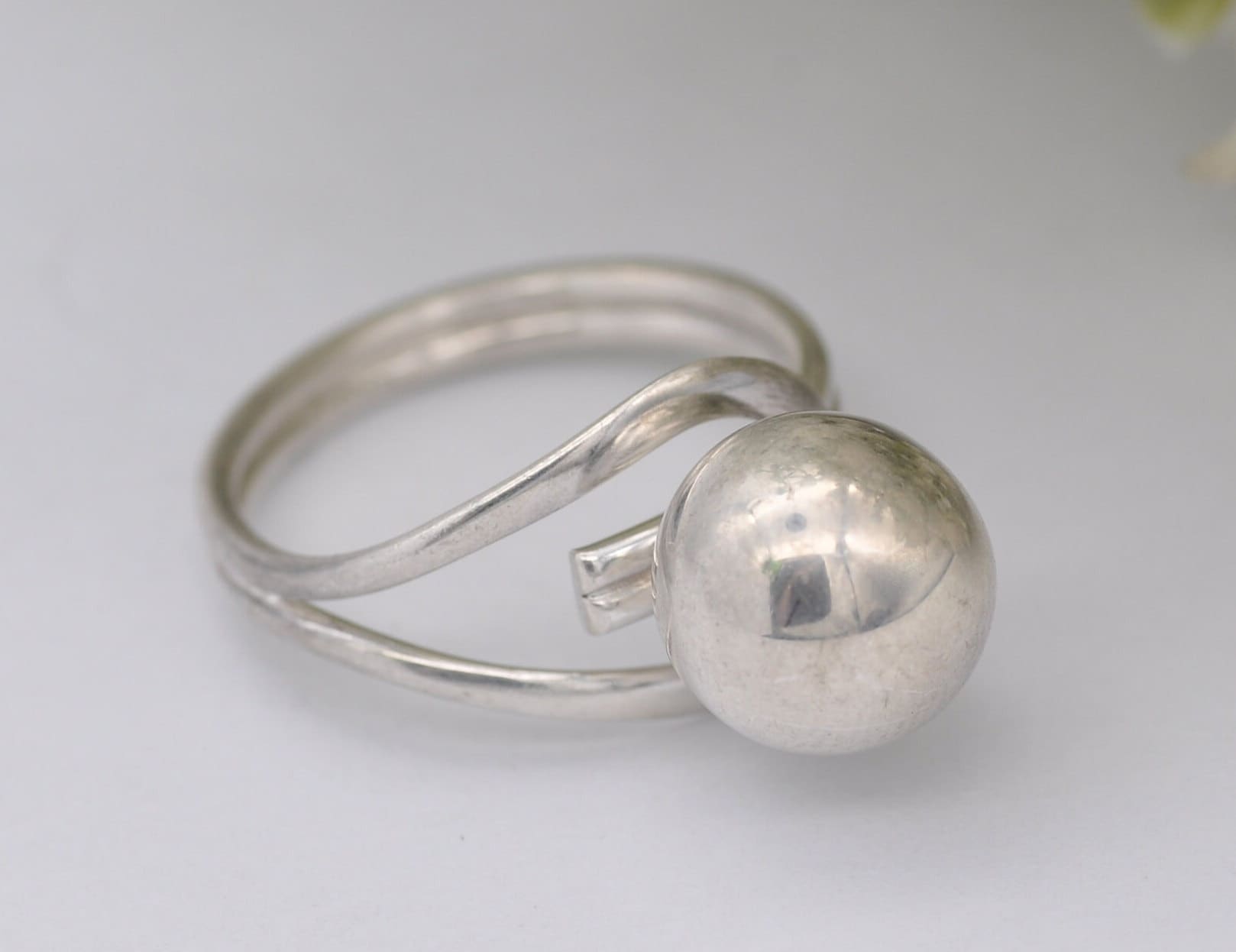 Modernist Silver Ball Ring Vintage - Large Ball Cross Band / Chunky Statement / Unisex / 3D / 925 Sterling / UK Size - N 1/2 / US Size - 7