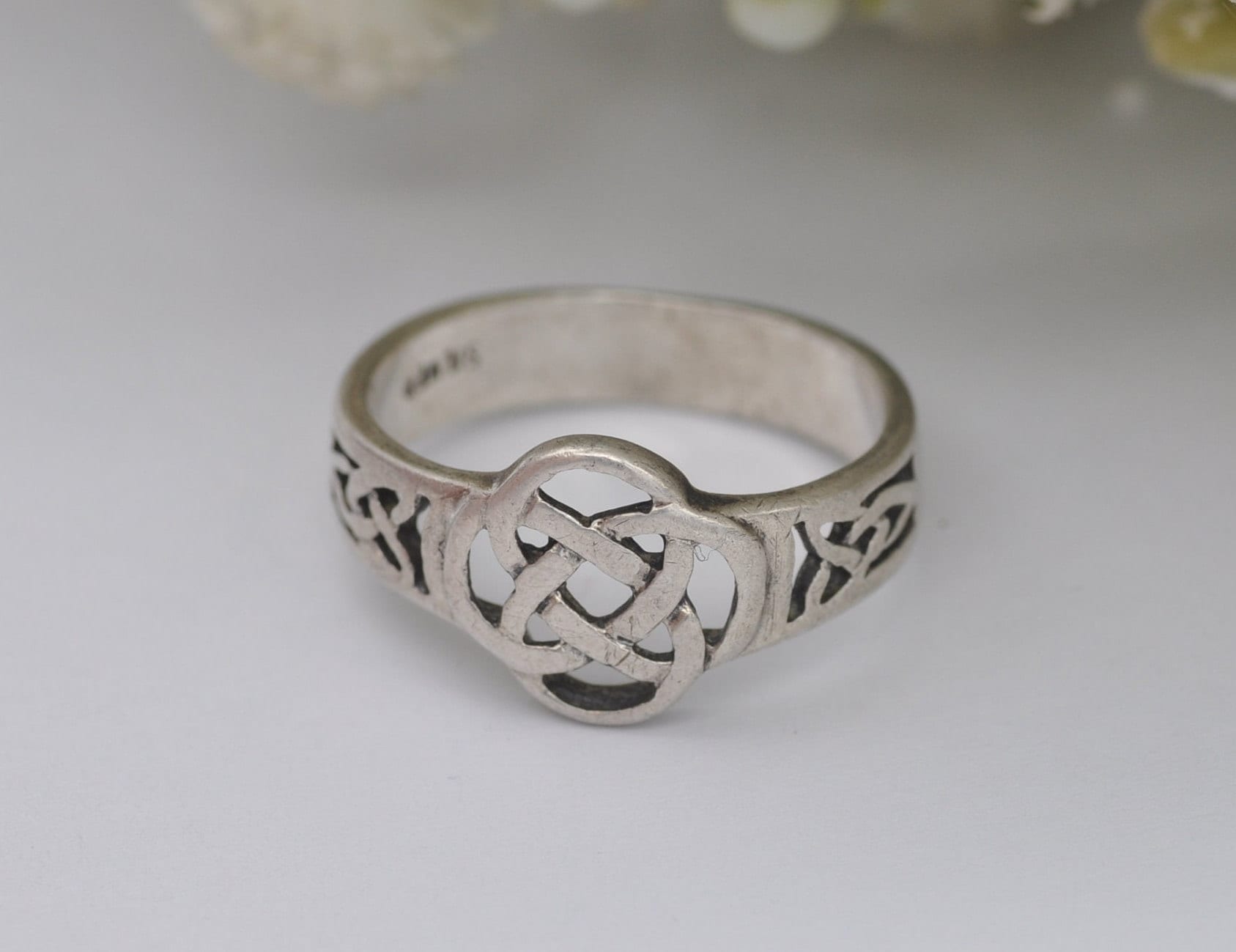 Silver Woven Celtic Knot Ring - Openwork Knotted Band / Vintage Jewellery 925 Sterling / Everyday / Unisex / UK Size - L 1/2 / US Size - 6