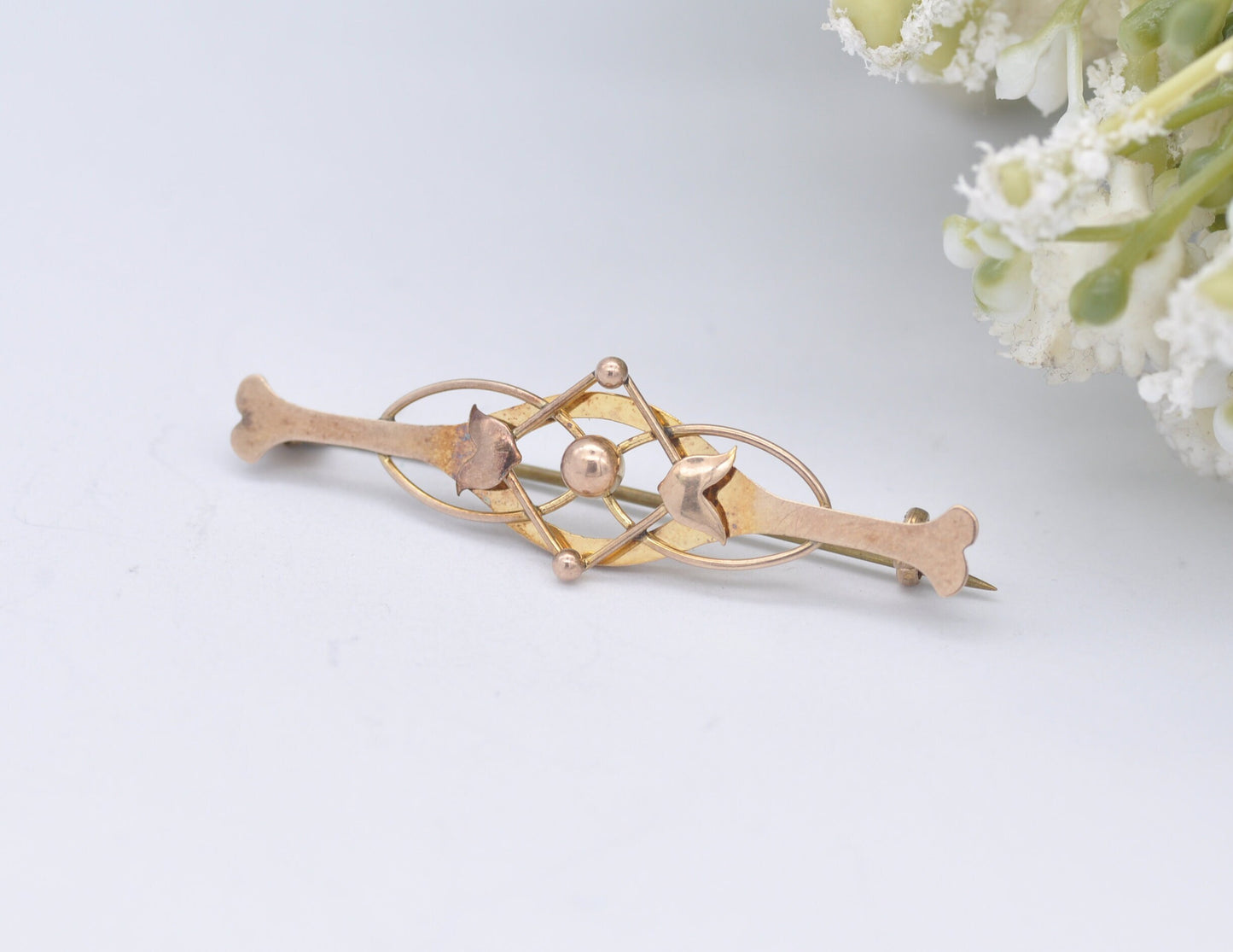 Edwardian 9ct Gold Brooch - Antique Gold / Floral Brooch Detailed / Ball and Lily Bar Brooch / Leaves / Pin