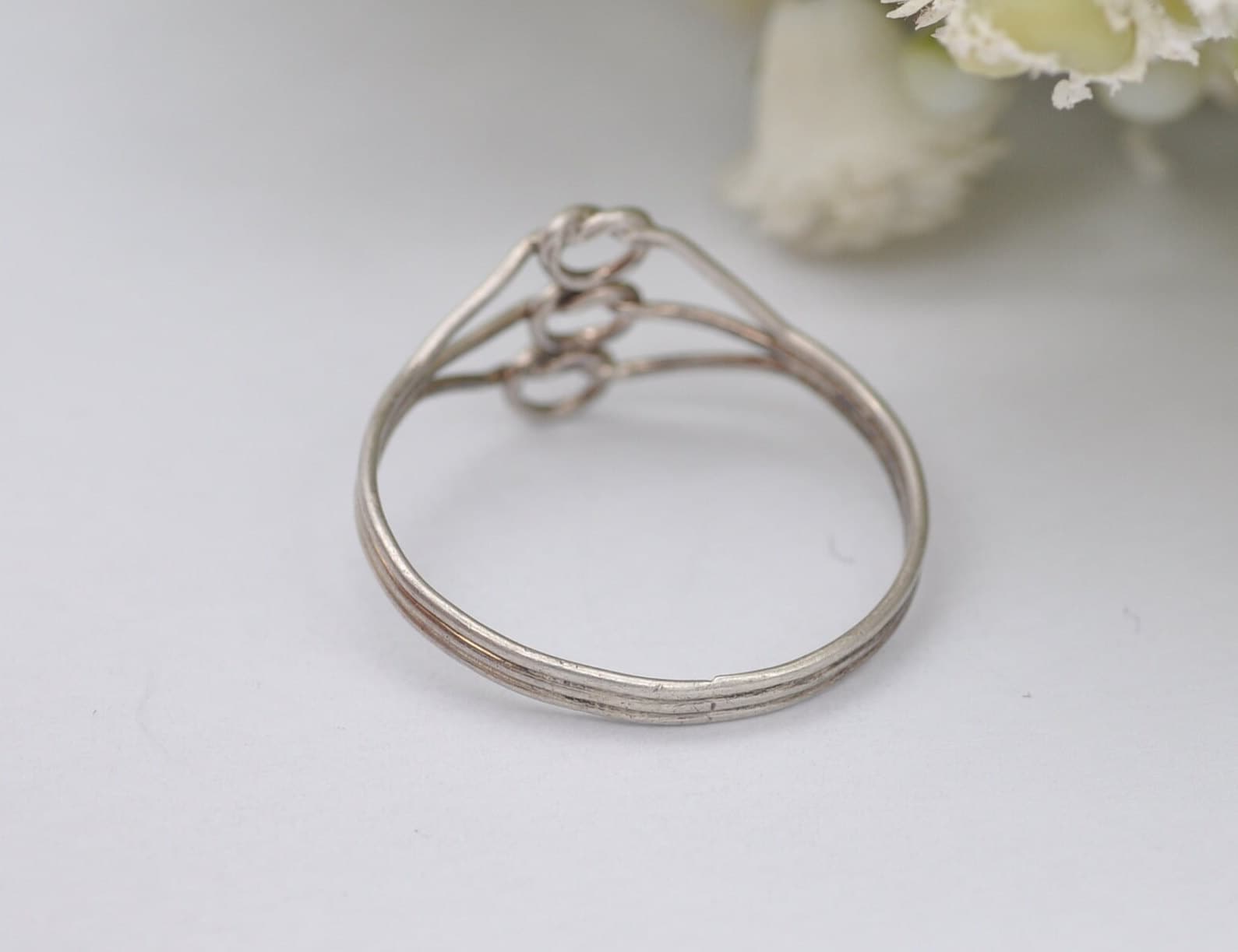 Vintage Sterling Silver Wire Ring - Knotted Silver Wirework / Three Circles / Minimalist Statement / 925 / UK Size - P 1/2 / US Size - 7 3/4