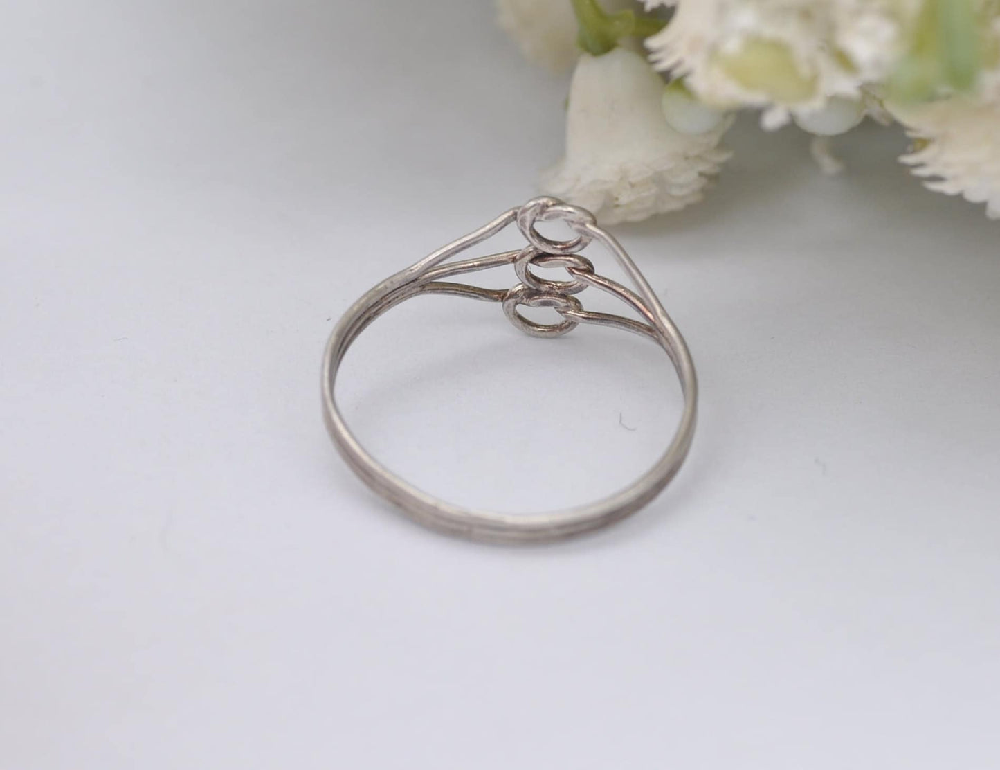 Vintage Sterling Silver Wire Ring - Knotted Silver Wirework / Three Circles / Minimalist Statement / 925 / UK Size - P 1/2 / US Size - 7 3/4