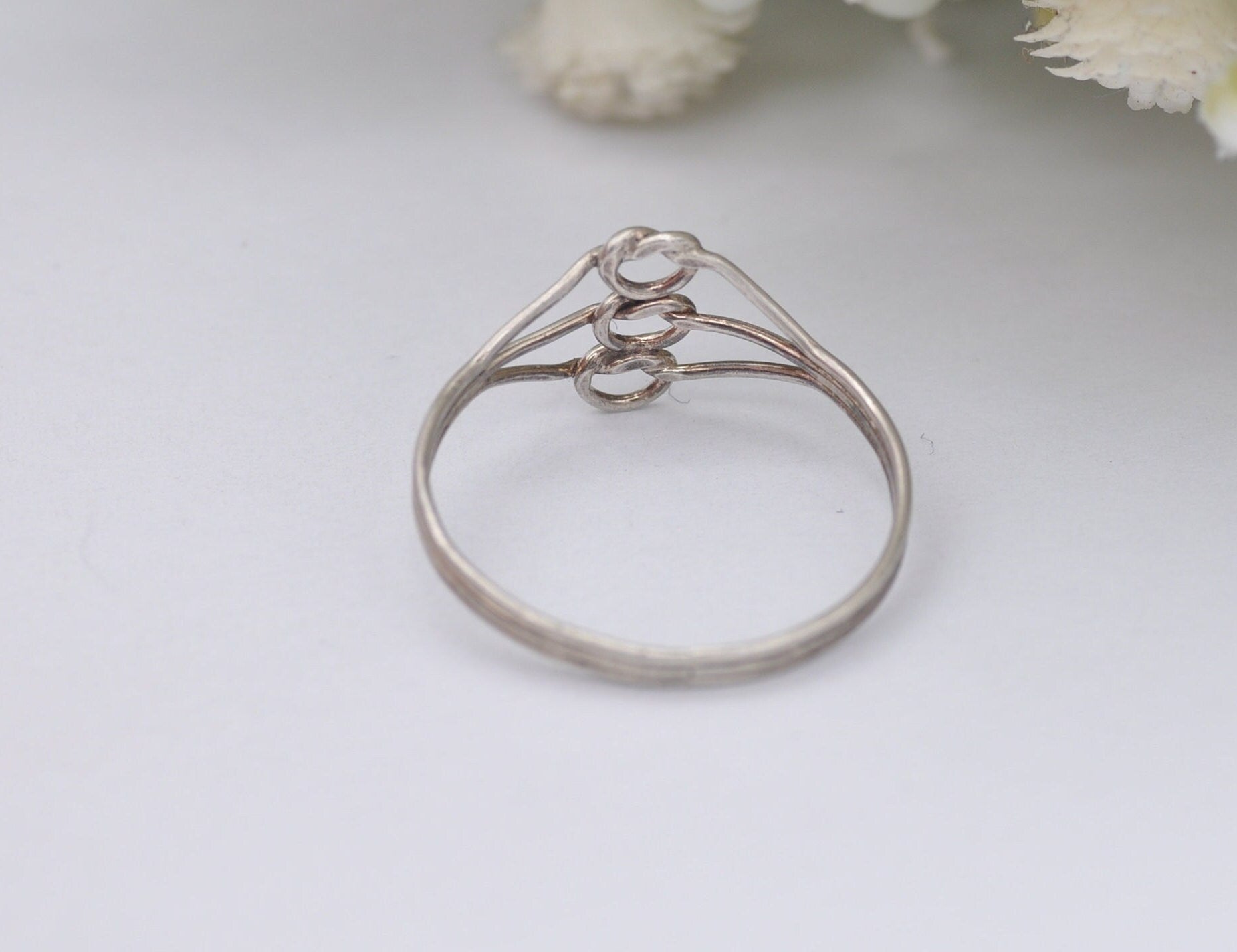 Vintage Sterling Silver Wire Ring - Knotted Silver Wirework / Three Circles / Minimalist Statement / 925 / UK Size - P 1/2 / US Size - 7 3/4