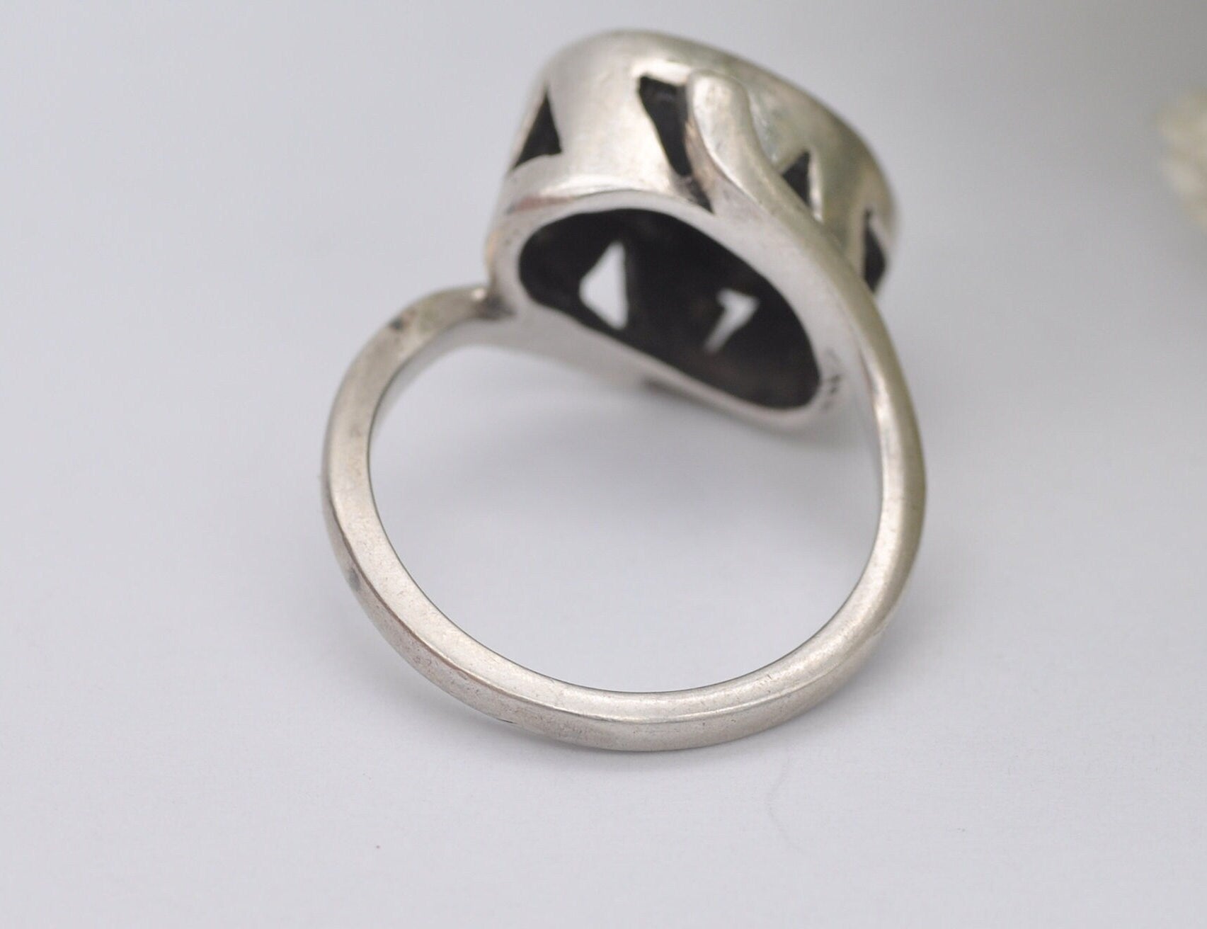 Vintage Sterling Silver Hematite Ring - Mid-Century Modern | 1950s | 1960s | Faceted Gemstone | Chunky | UK Size - P 1/2 | US Size - 7 3/4